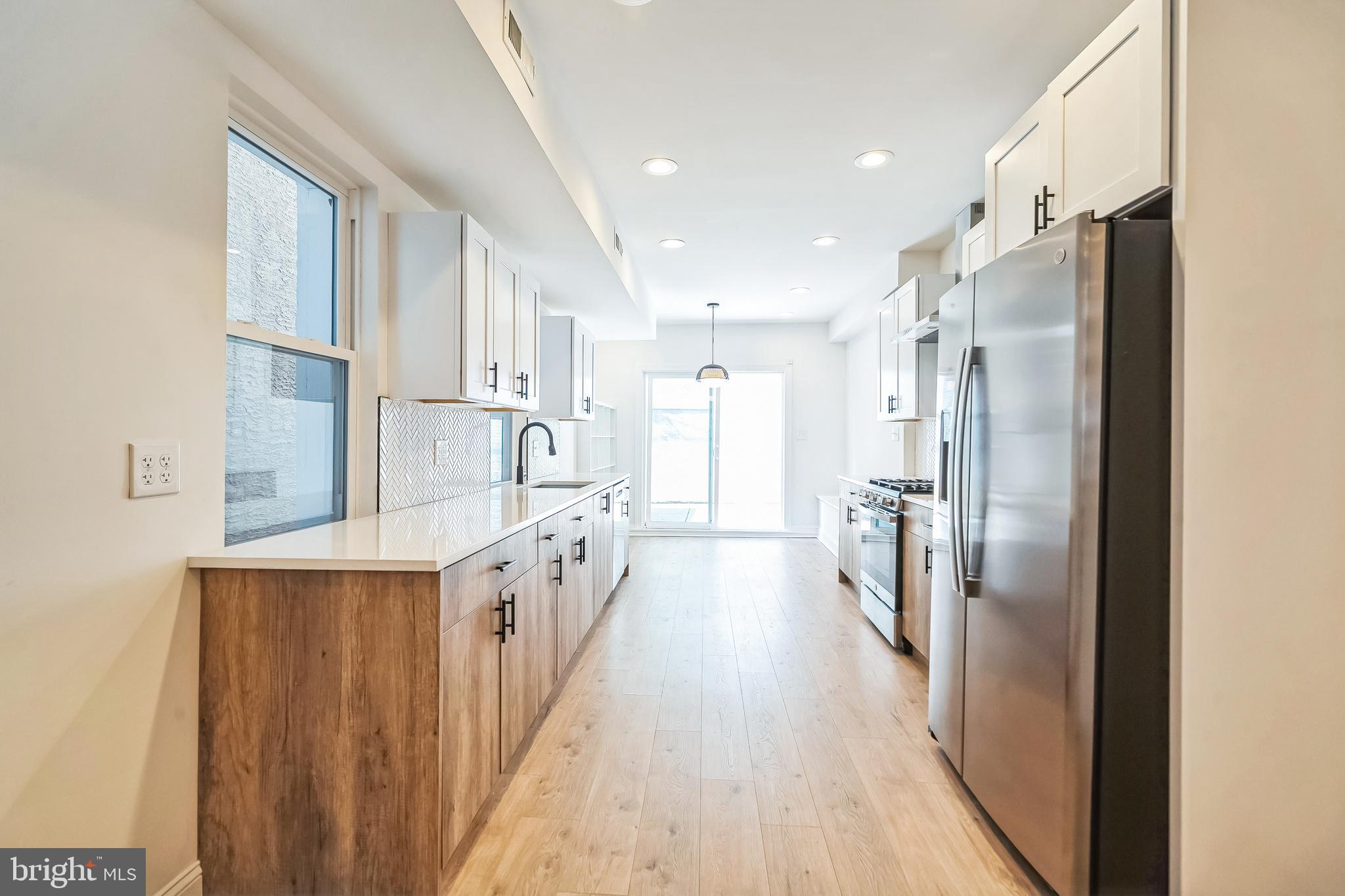 FAIRMOUNT - Residential