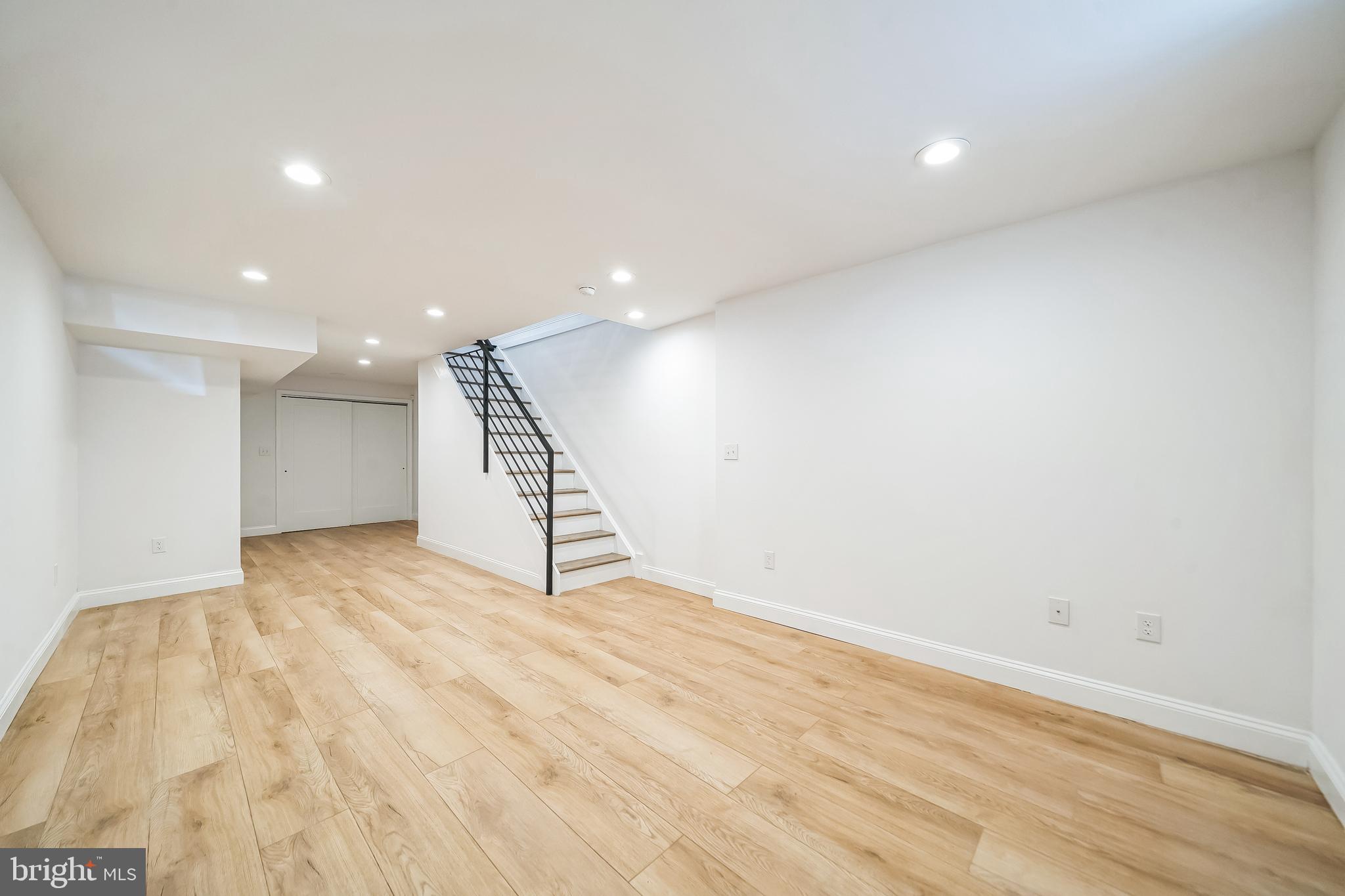 FAIRMOUNT - Residential