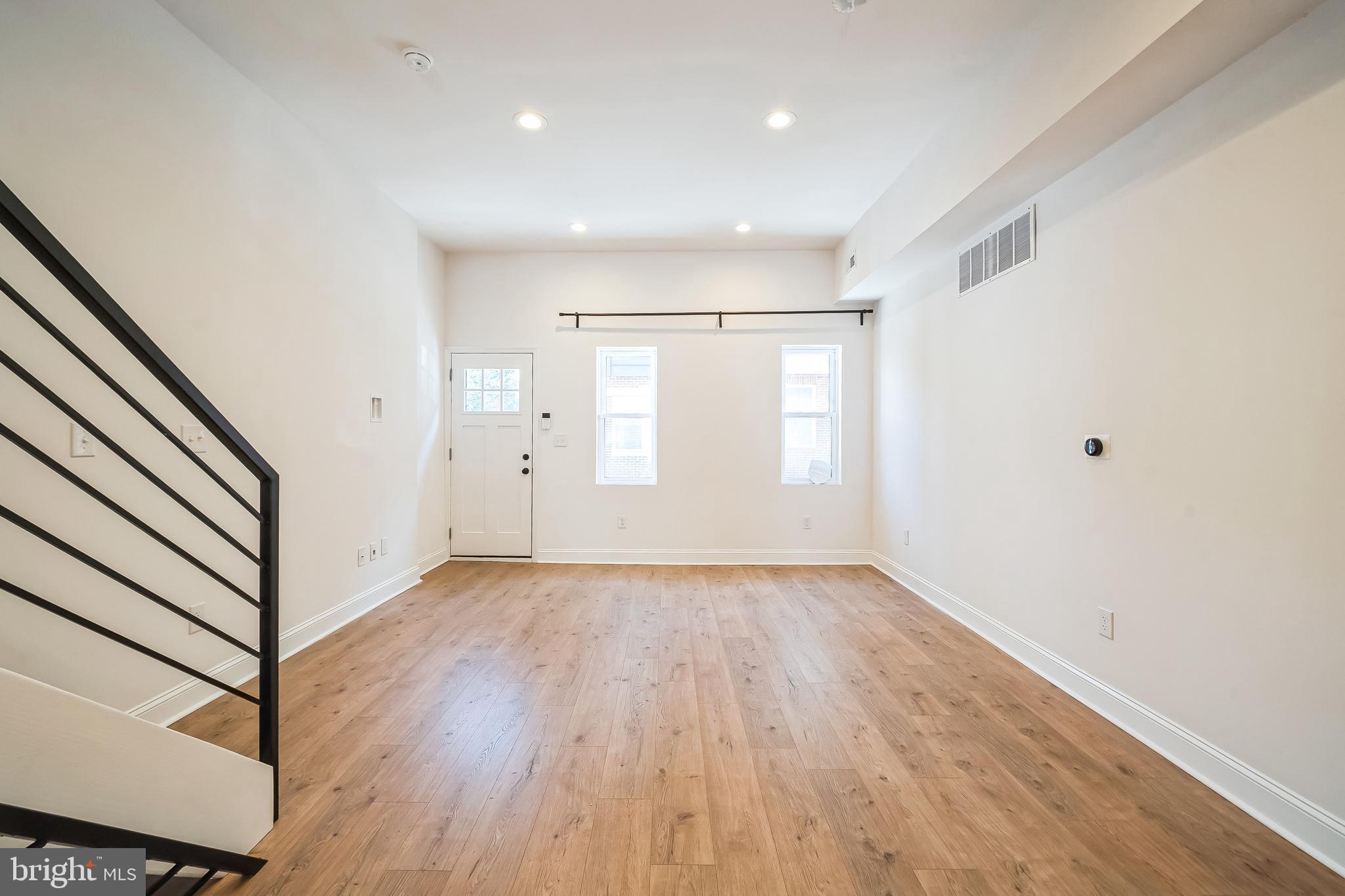 FAIRMOUNT - Residential