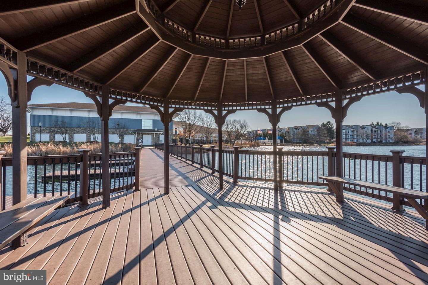 ASHBURN VILLAGE - Residential