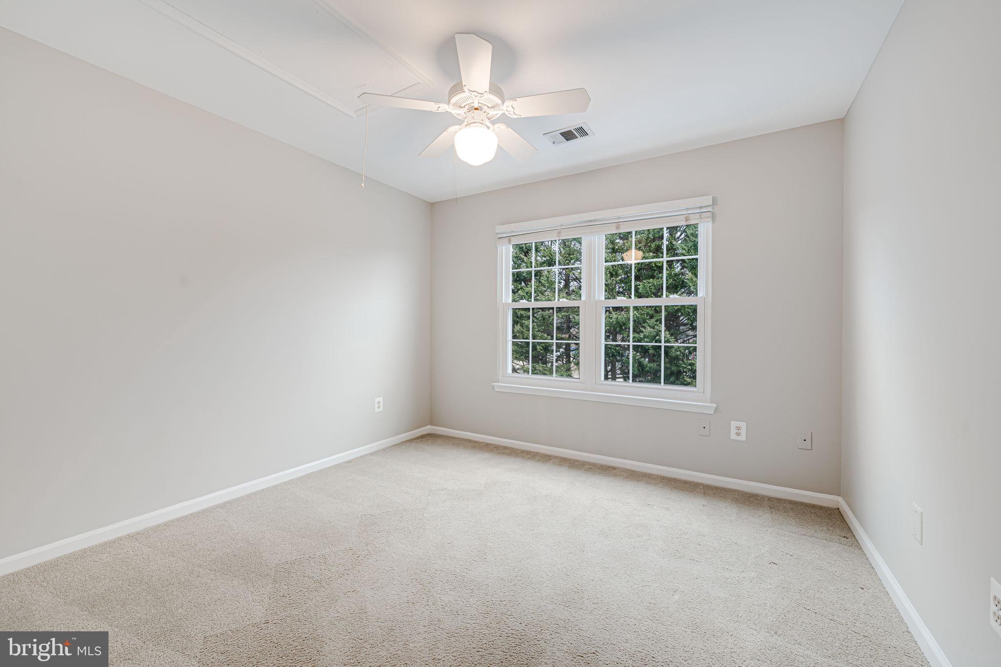 ASHBURN VILLAGE - Residential