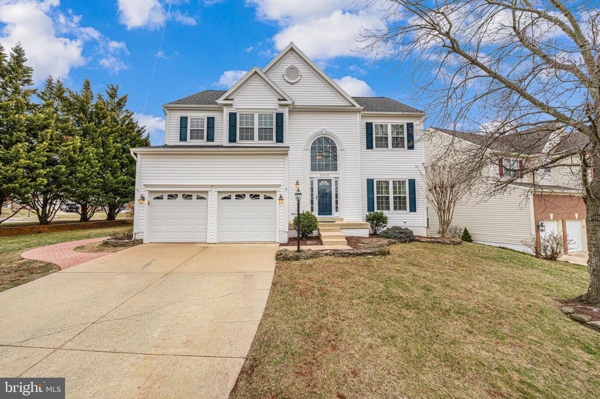 ASHBURN VILLAGE - Residential