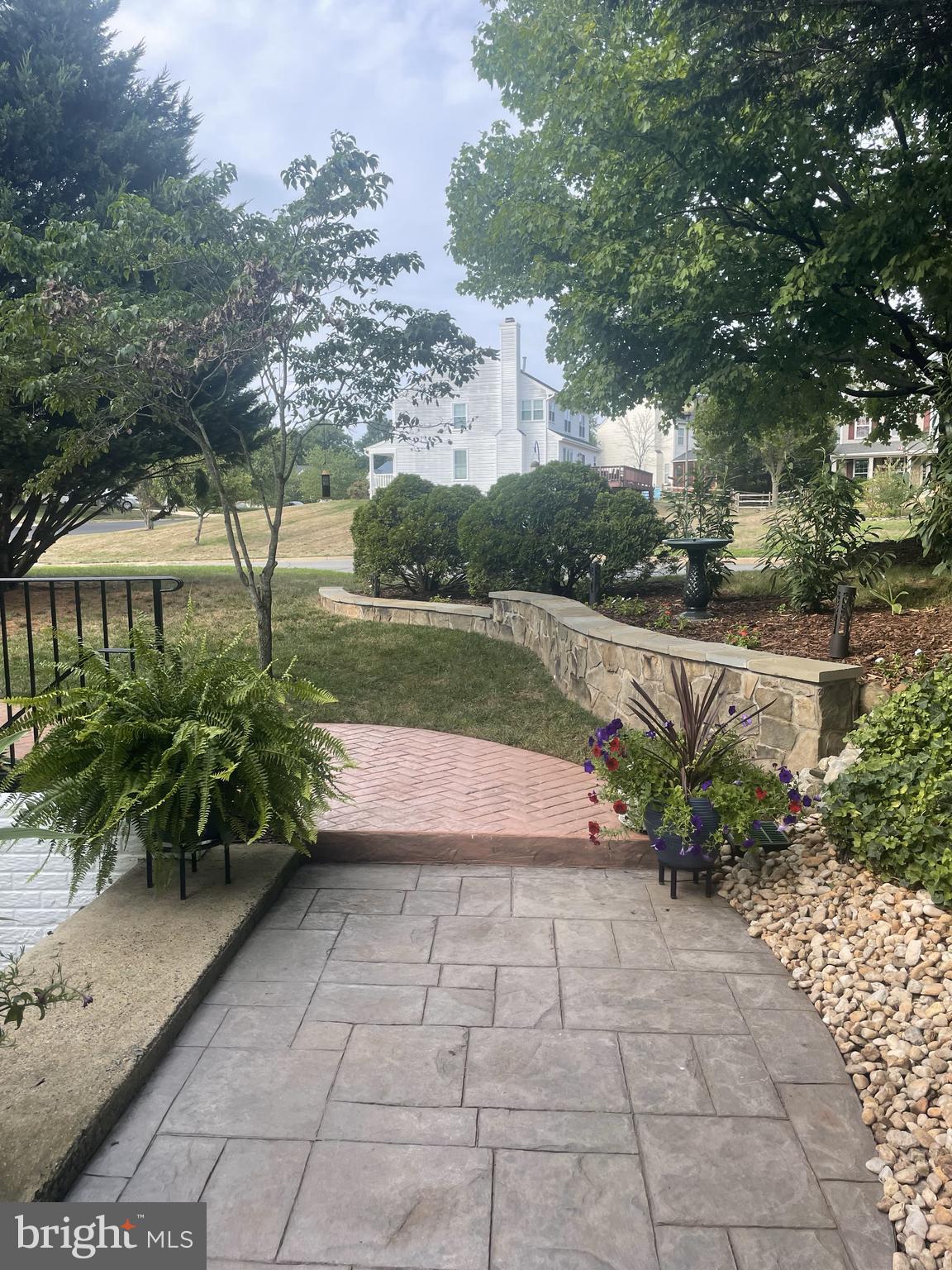 ASHBURN VILLAGE - Residential