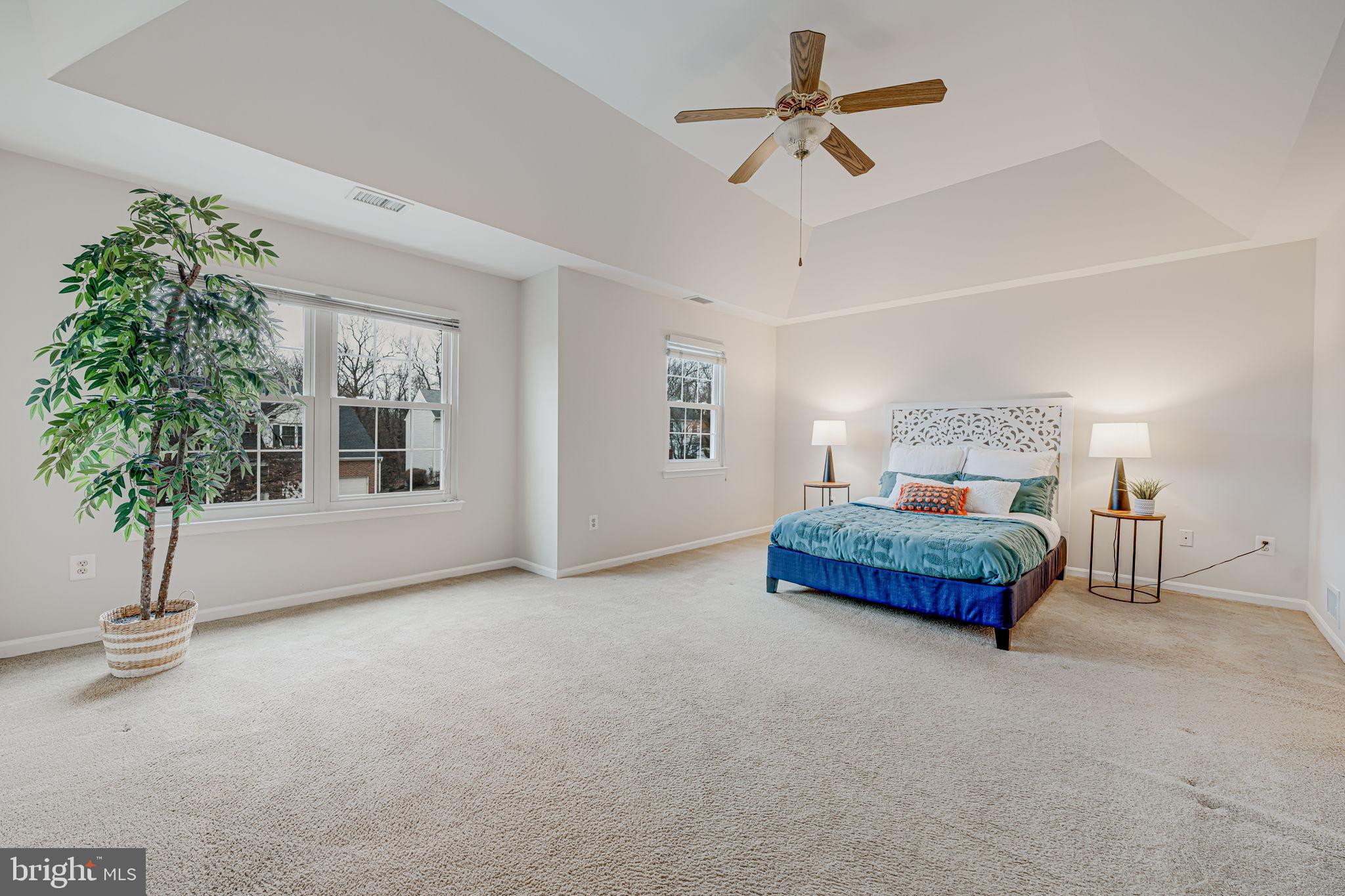 ASHBURN VILLAGE - Residential