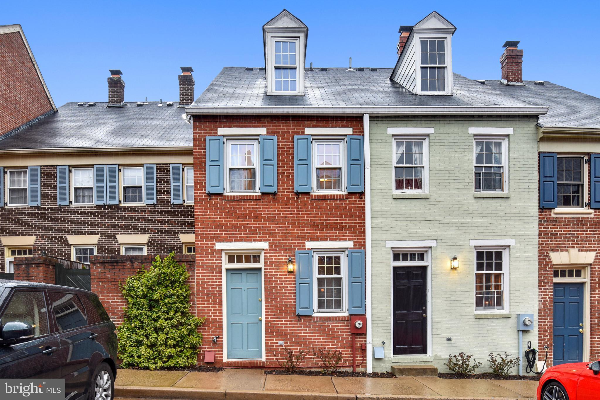 BROCKETTS CROSSING - Residential