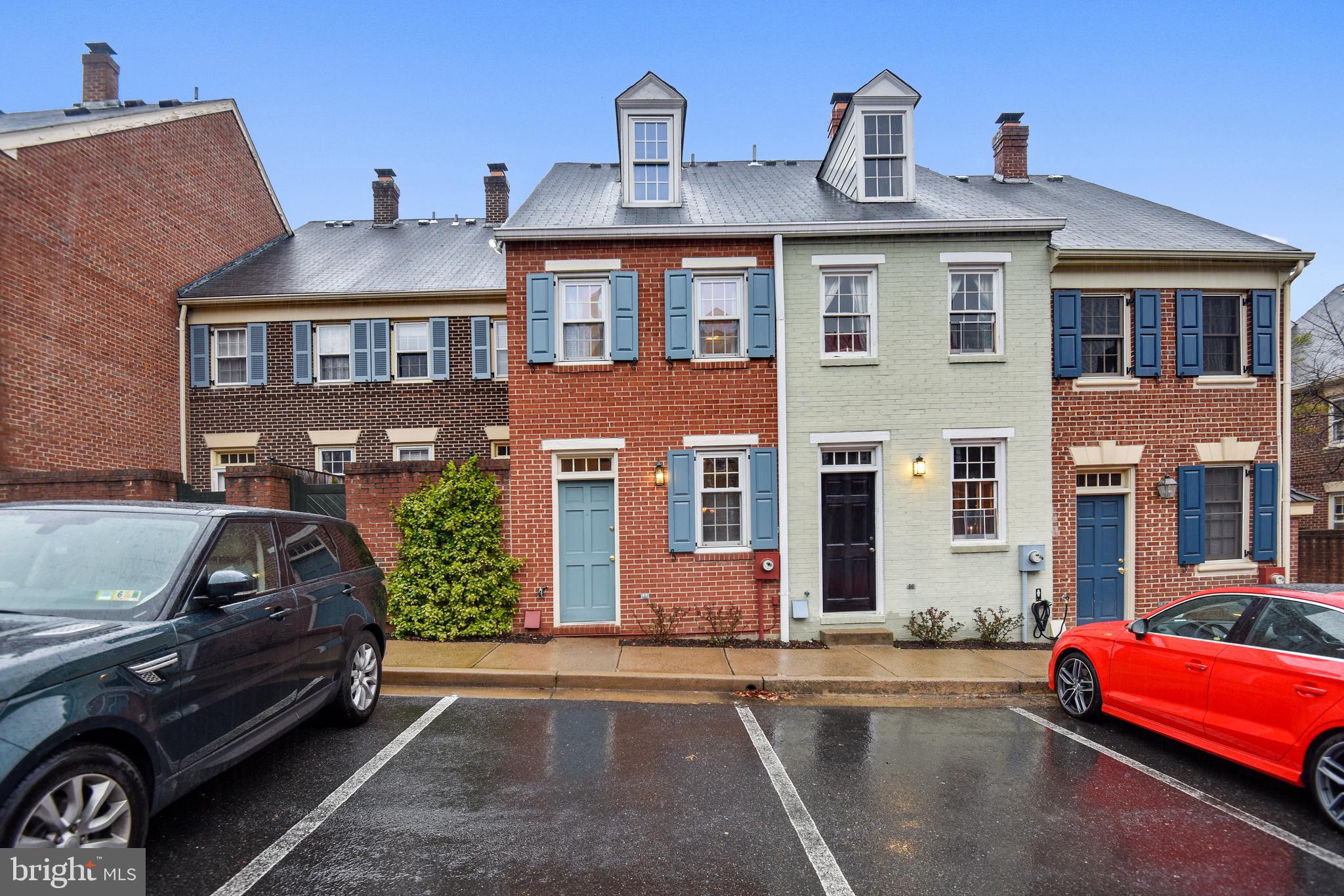 BROCKETTS CROSSING - Residential