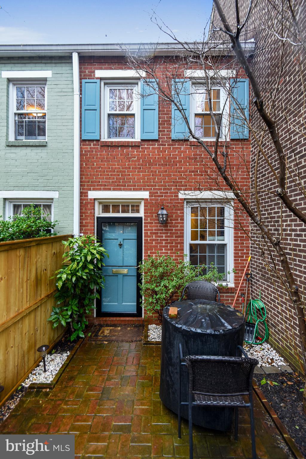 BROCKETTS CROSSING - Residential