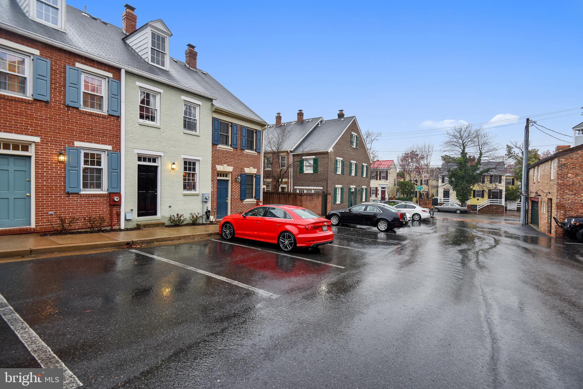 BROCKETTS CROSSING - Residential