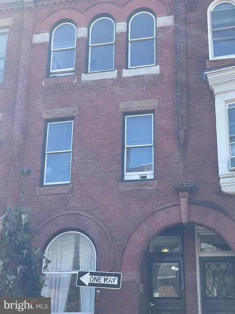 2312 Locust Street Unit 2R, Philadelphia, PA MLS: PAPH2472700