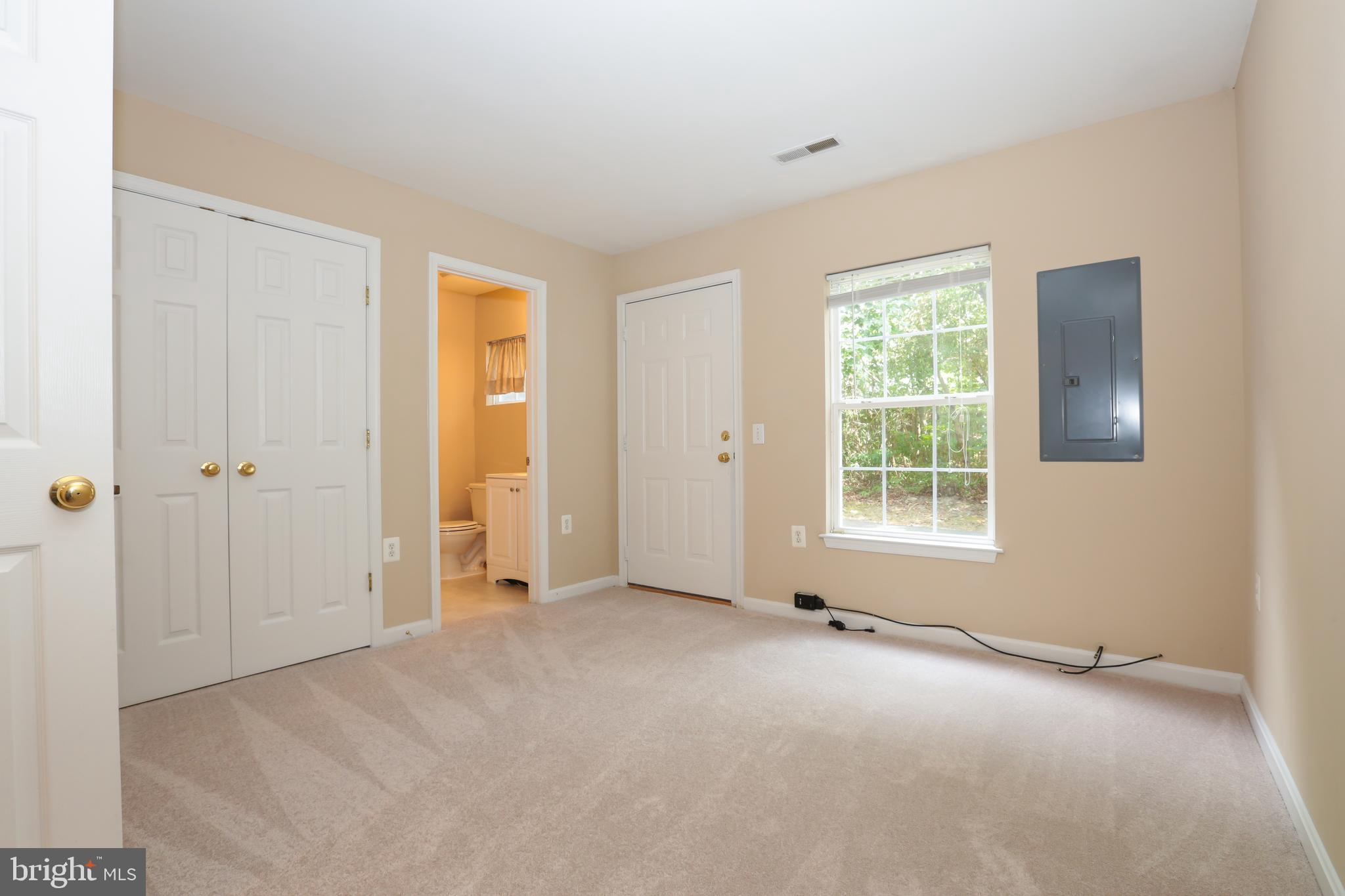 PARKSIDE AT DULLES - Residential