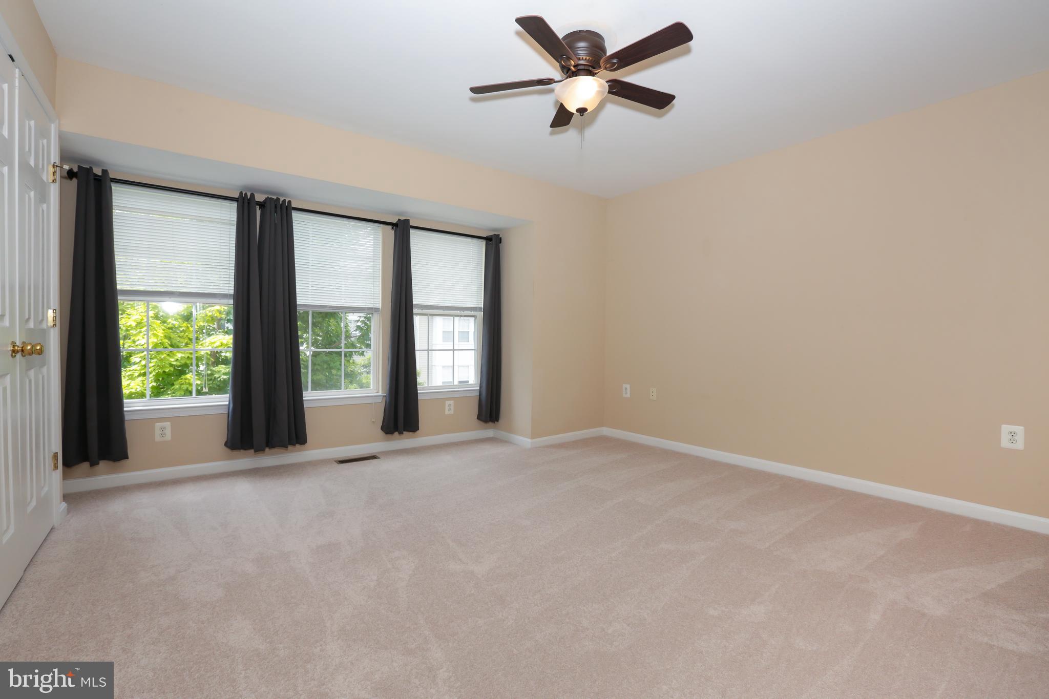 PARKSIDE AT DULLES - Residential