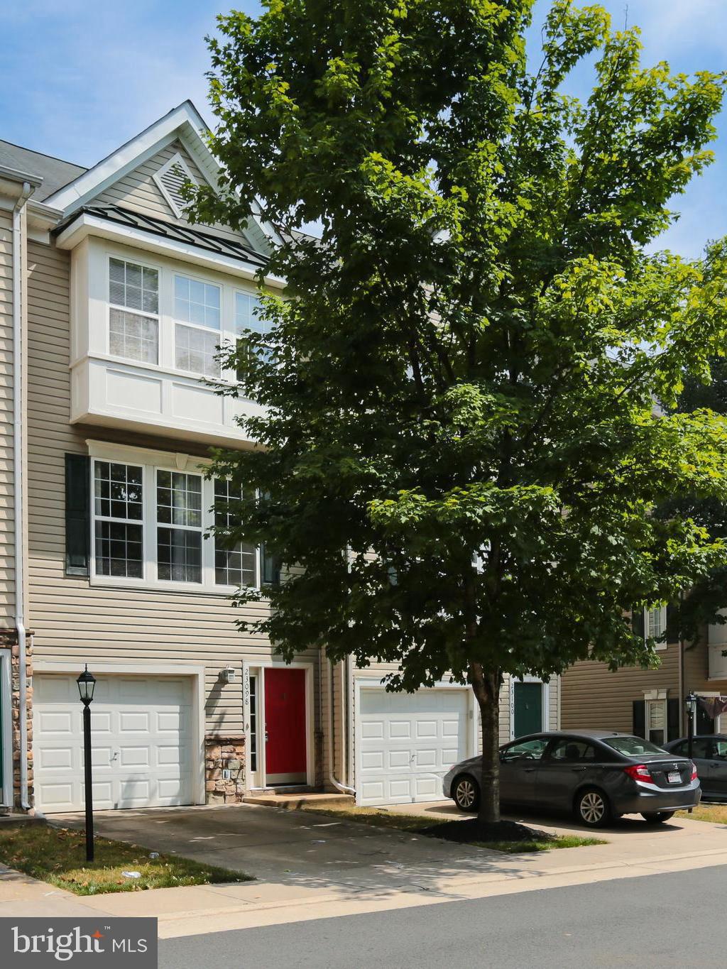 PARKSIDE AT DULLES - Residential