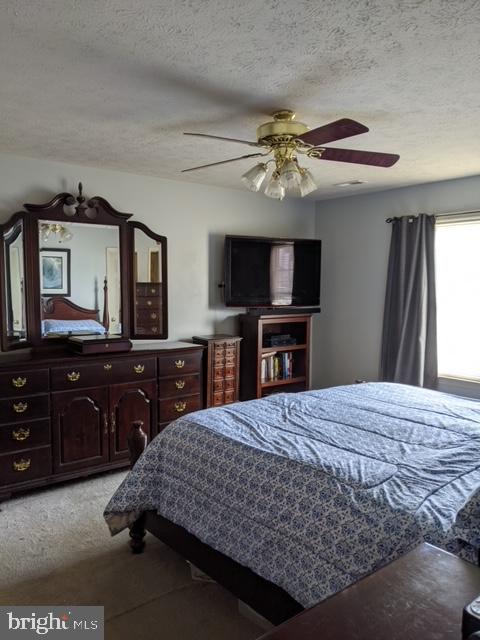 HUNTINGTON MEADOWS - Residential Lease