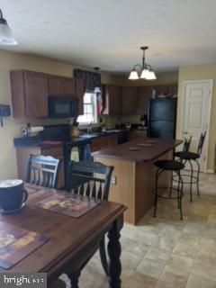 HUNTINGTON MEADOWS - Residential Lease