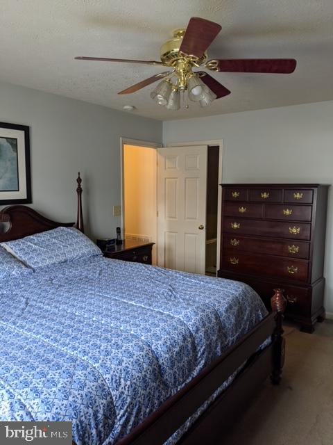 HUNTINGTON MEADOWS - Residential Lease