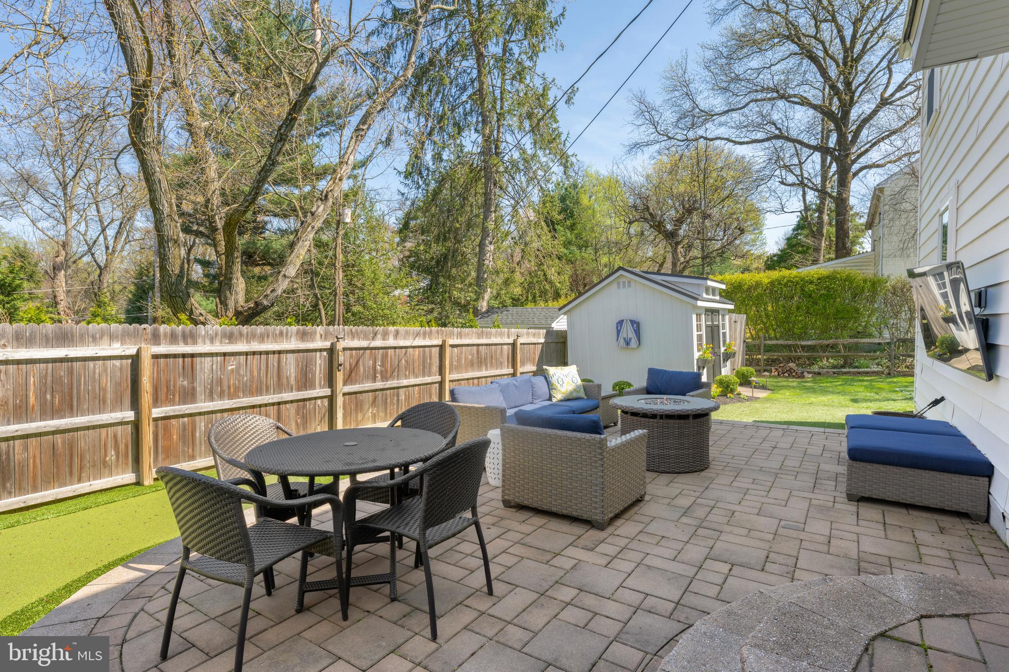 DUNN HILL - Residential