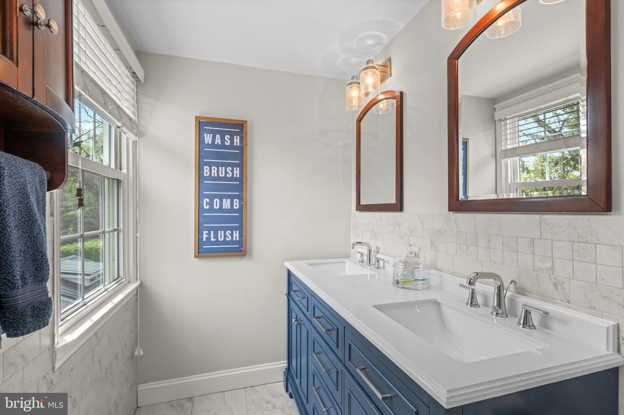 DUNN HILL - Residential