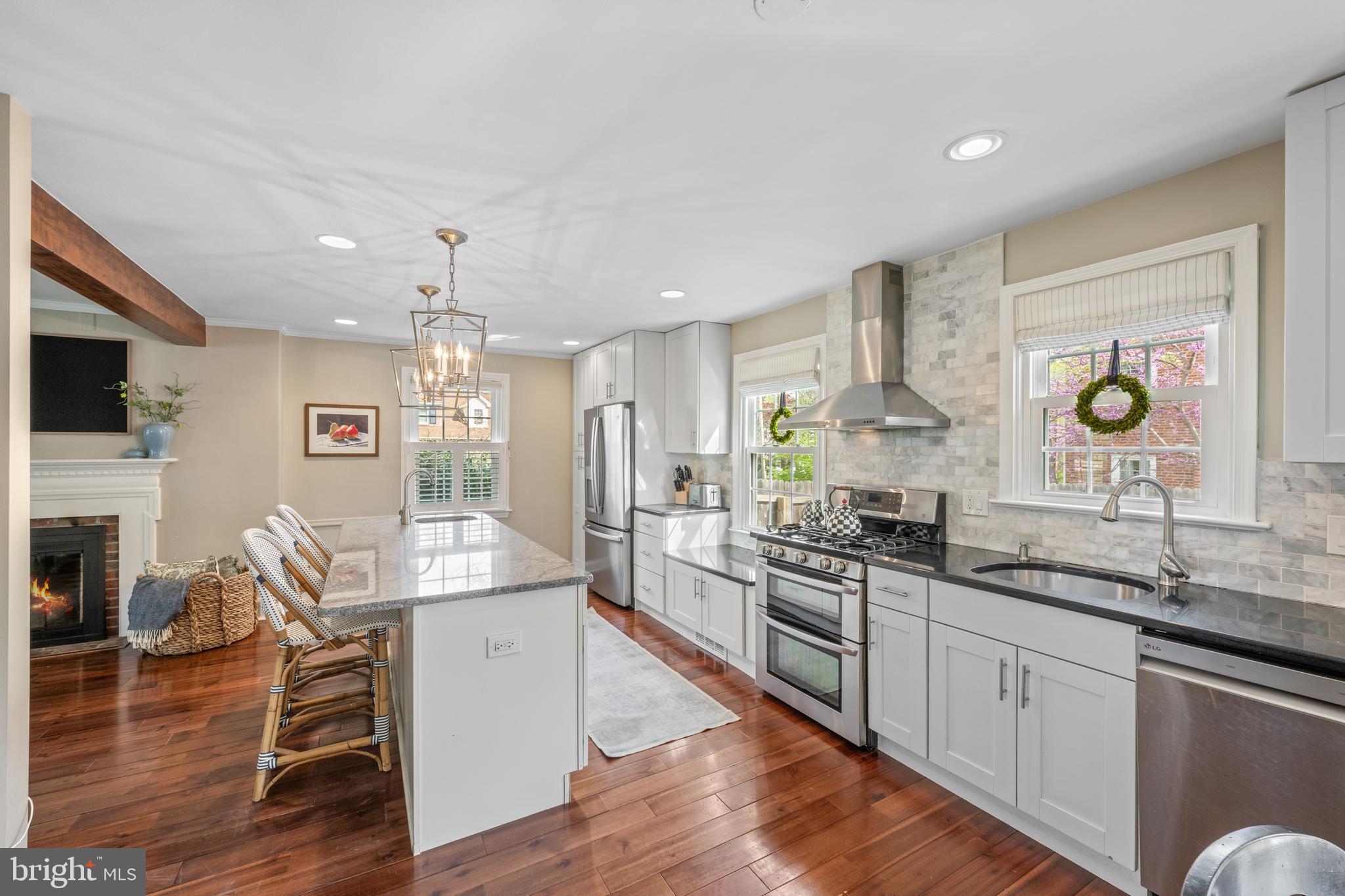 DUNN HILL - Residential