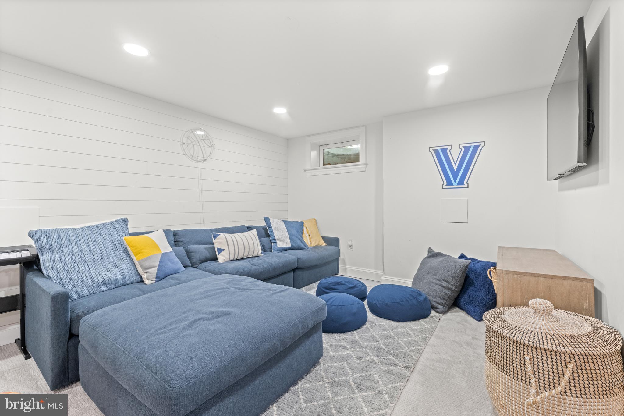 DUNN HILL - Residential