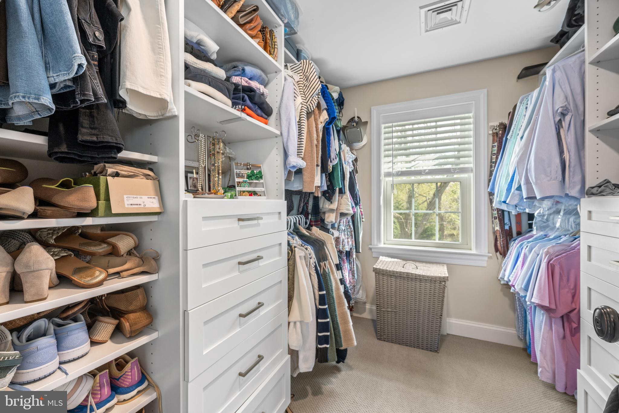 DUNN HILL - Residential