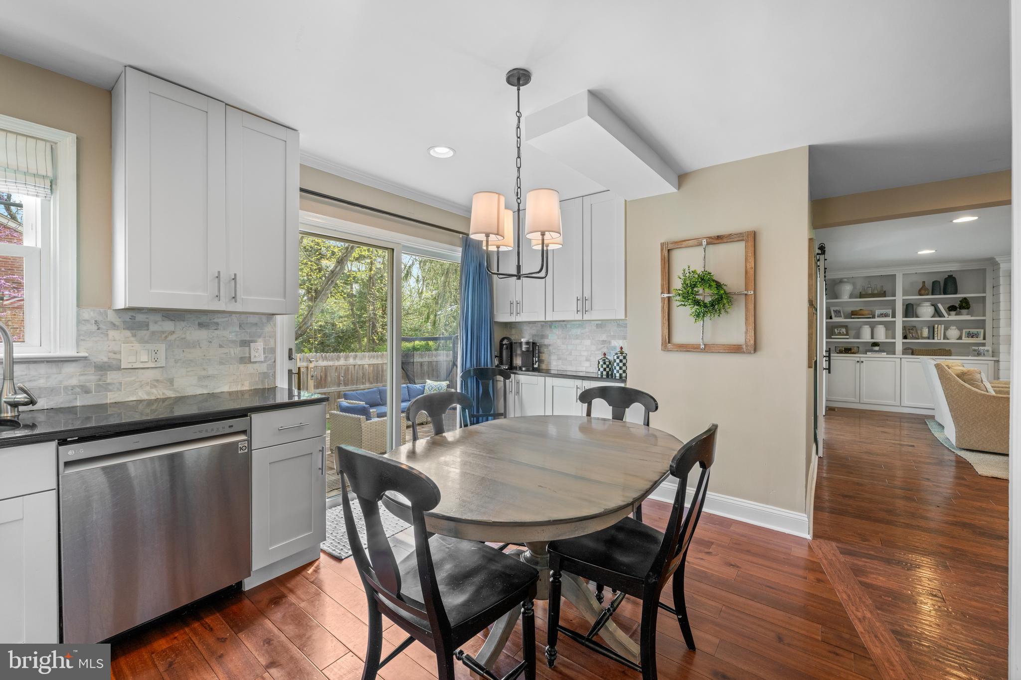 DUNN HILL - Residential