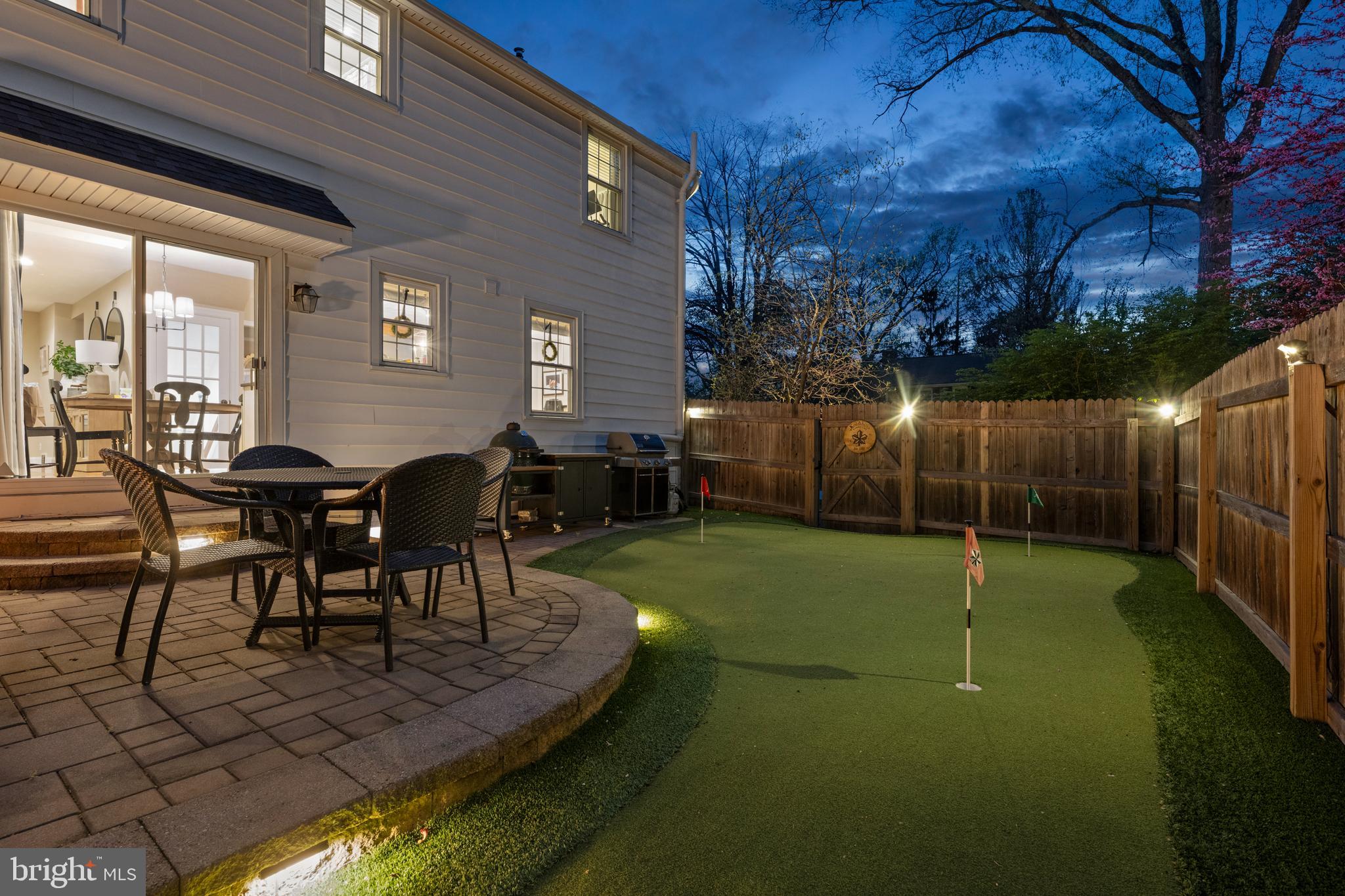 DUNN HILL - Residential