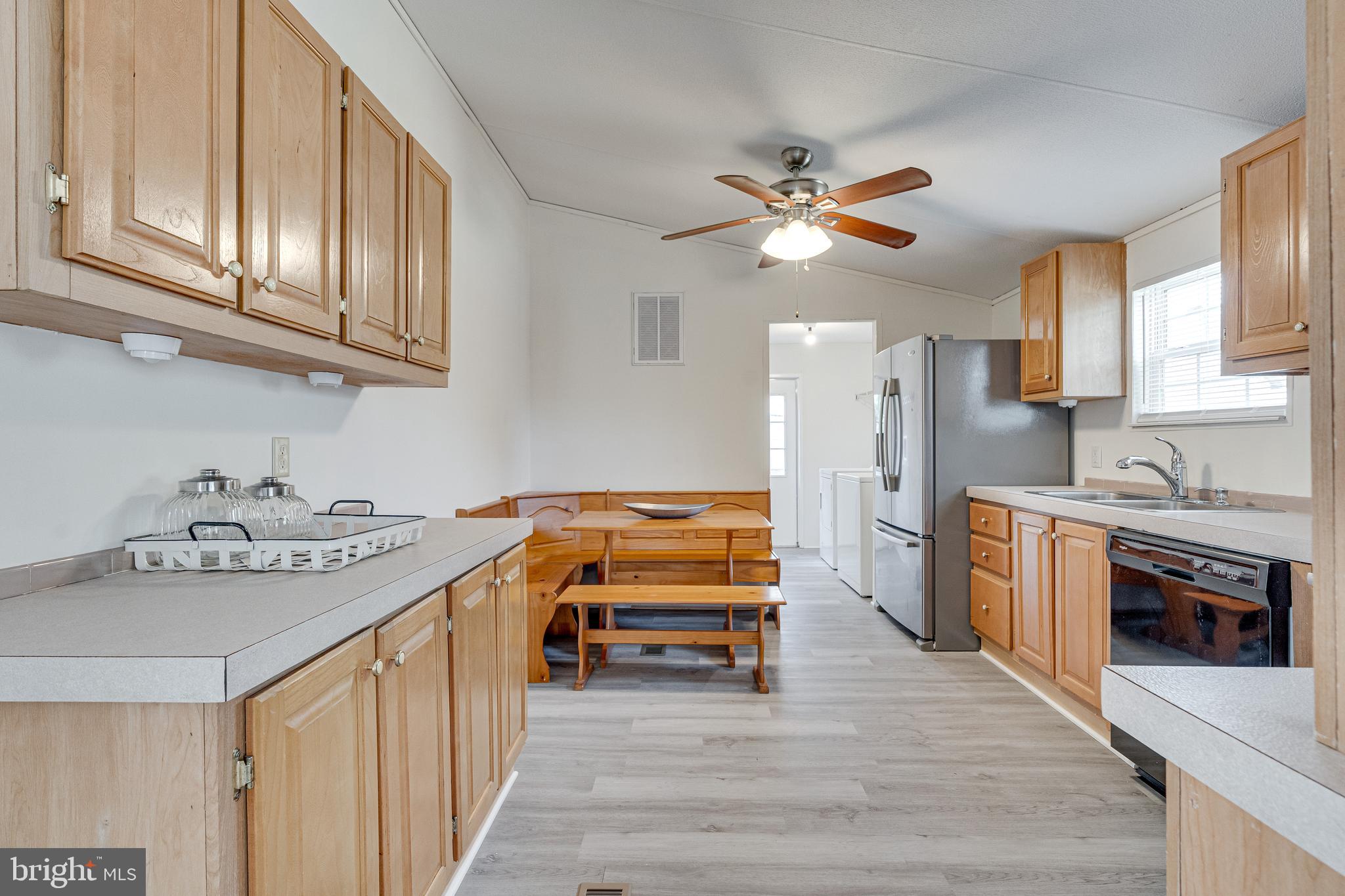 MEADOWS OF CHANTILLY - Residential