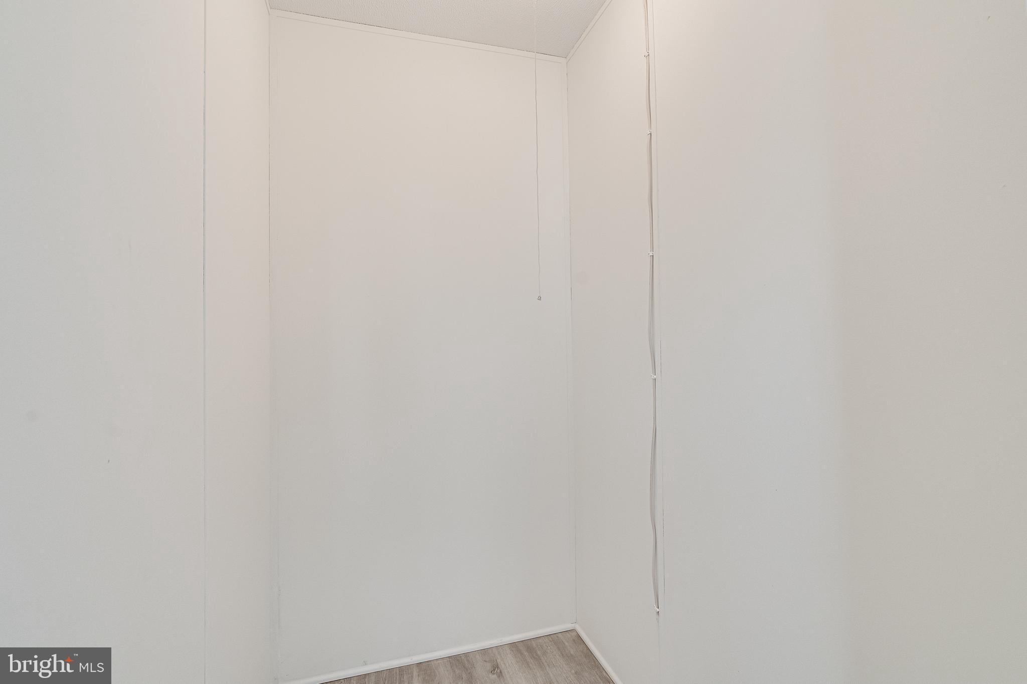 MEADOWS OF CHANTILLY - Residential