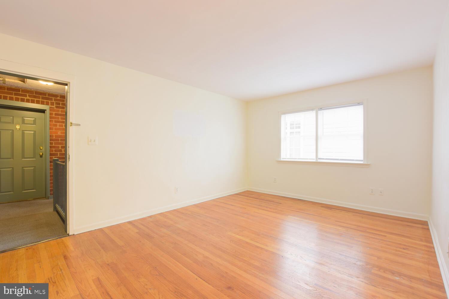 OLD TOWN ALEXANDRIA - Residential Lease