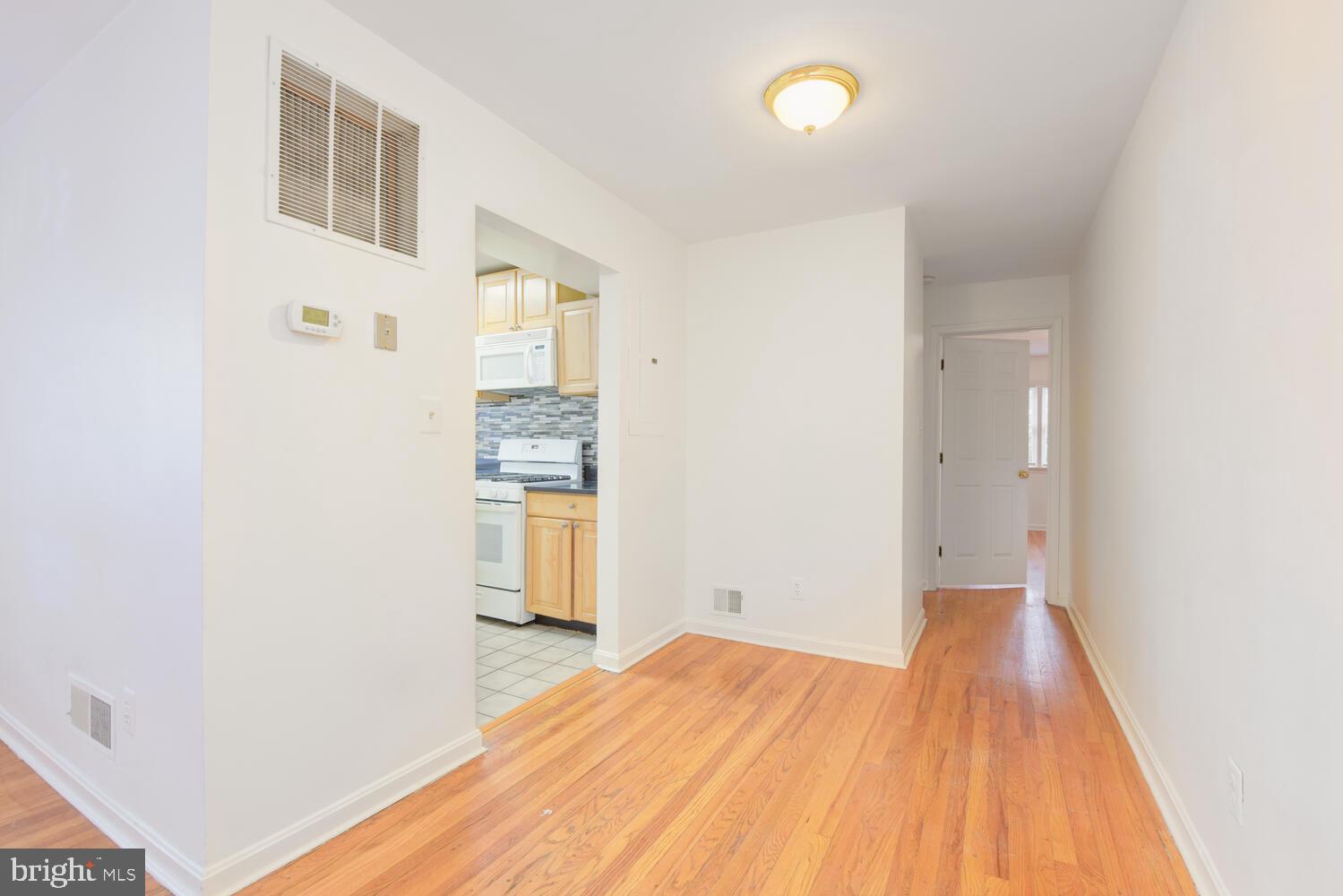 OLD TOWN ALEXANDRIA - Residential Lease