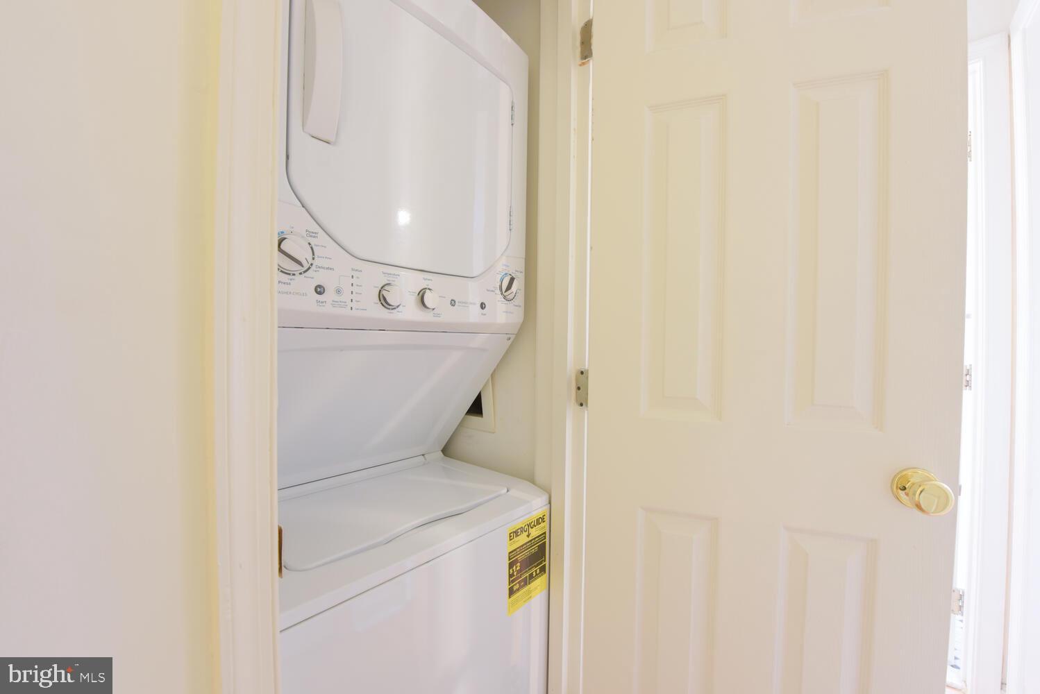 OLD TOWN ALEXANDRIA - Residential Lease