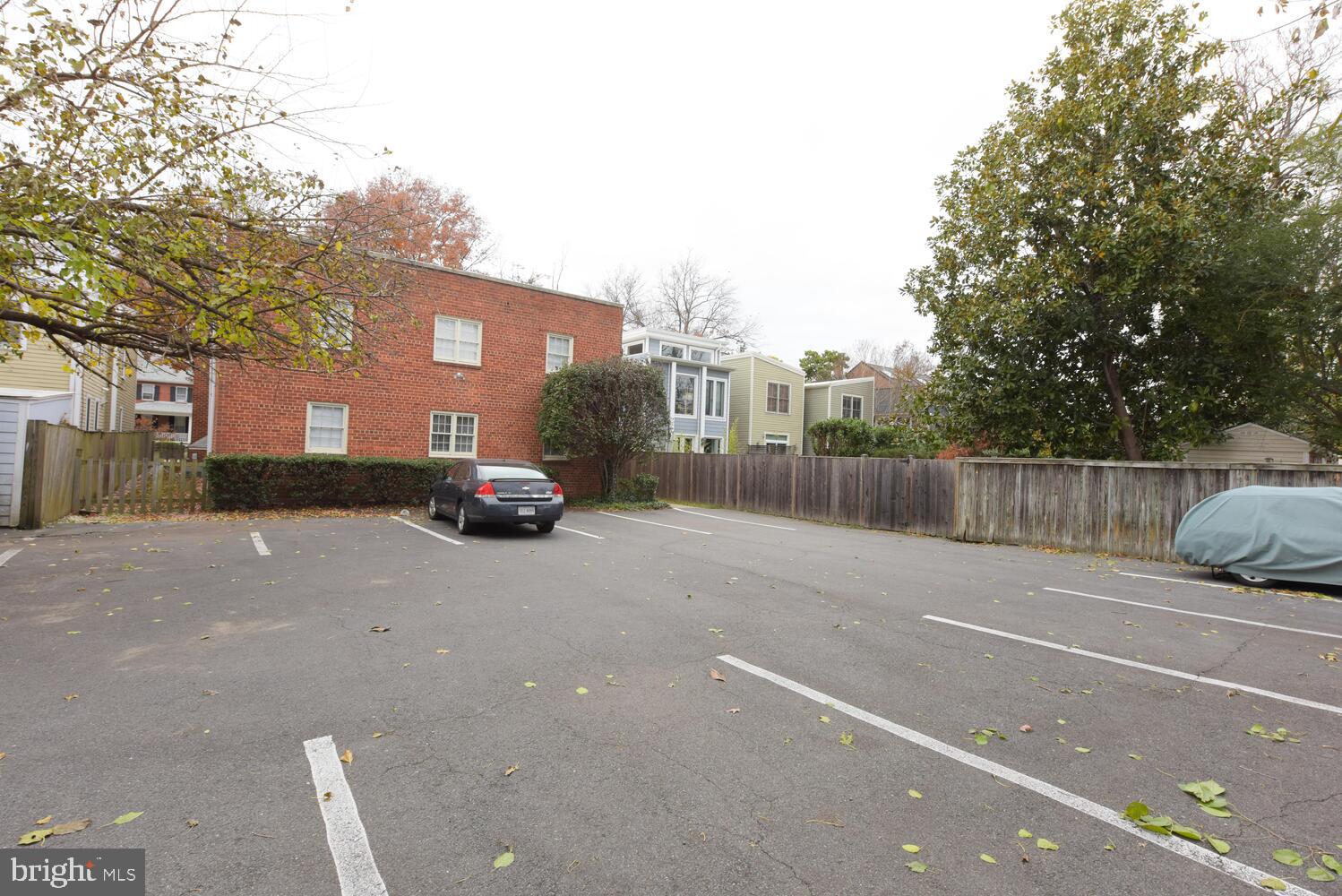 OLD TOWN ALEXANDRIA - Residential Lease