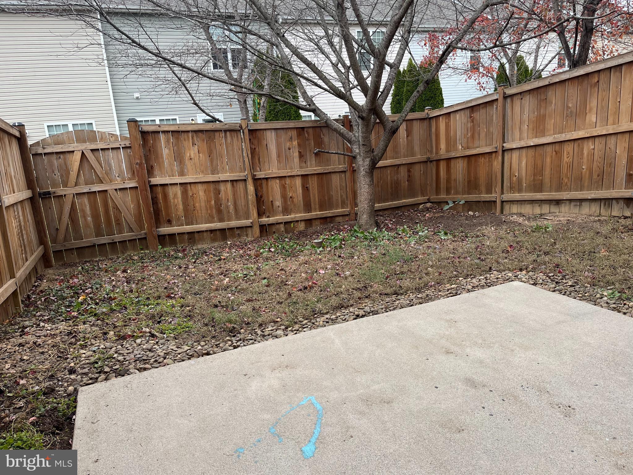 ARCHERS ROCK - Residential Lease