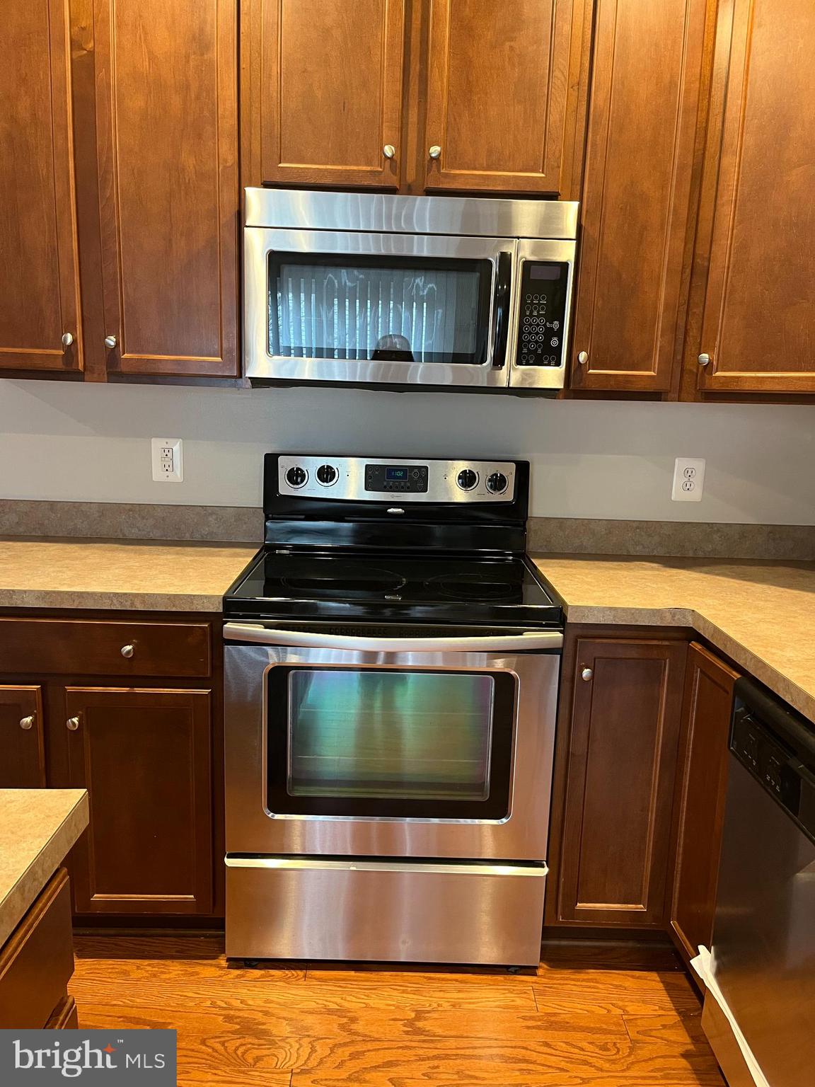 ARCHERS ROCK - Residential Lease