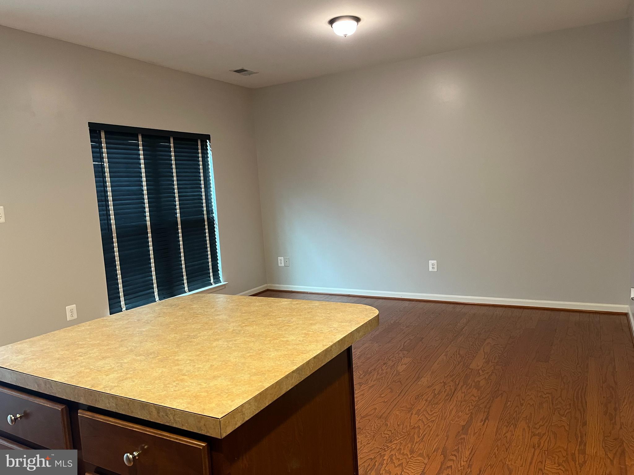 ARCHERS ROCK - Residential Lease