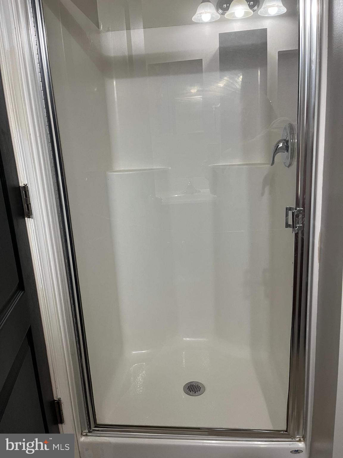 ARCHERS ROCK - Residential Lease