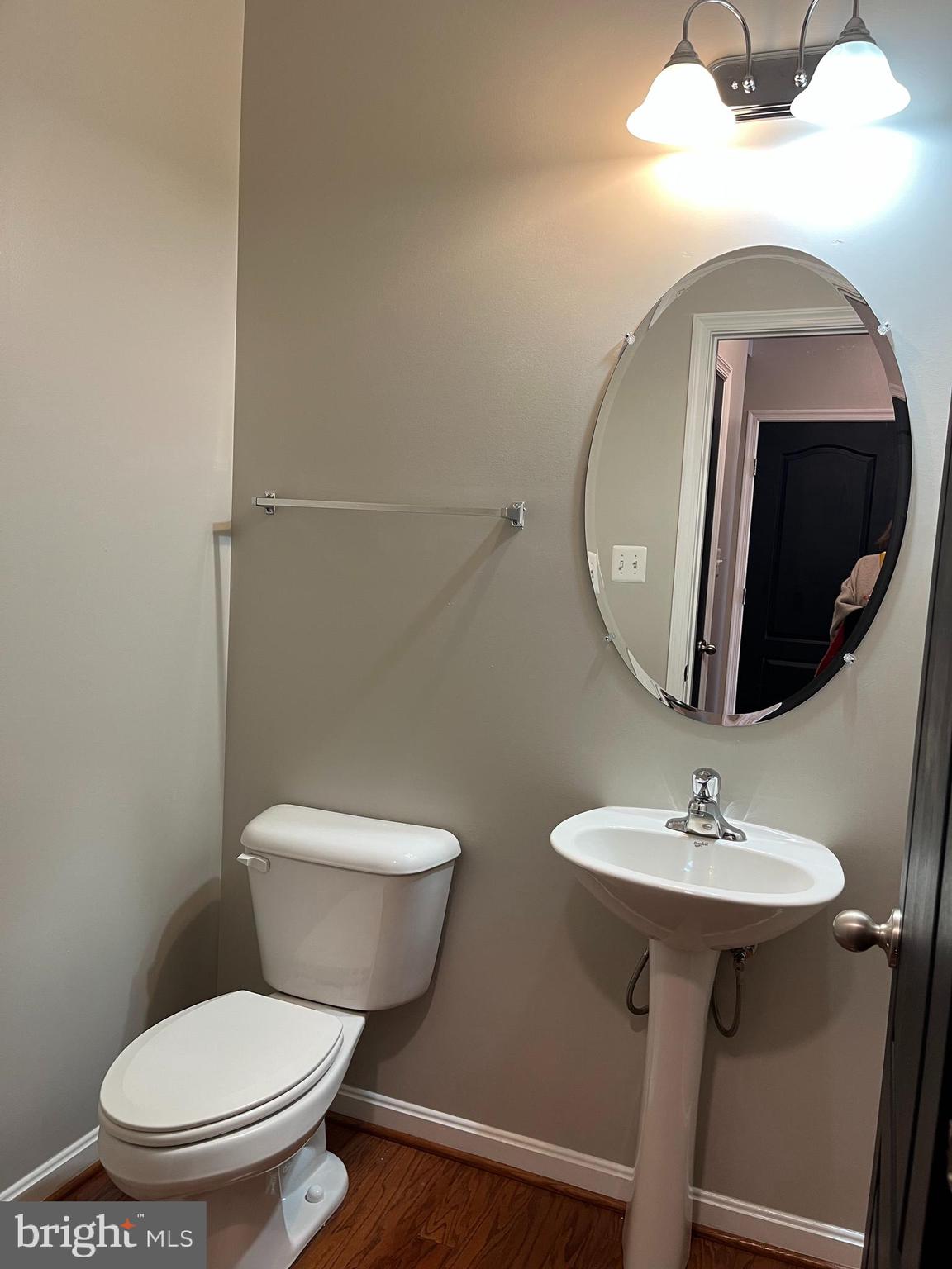 ARCHERS ROCK - Residential Lease