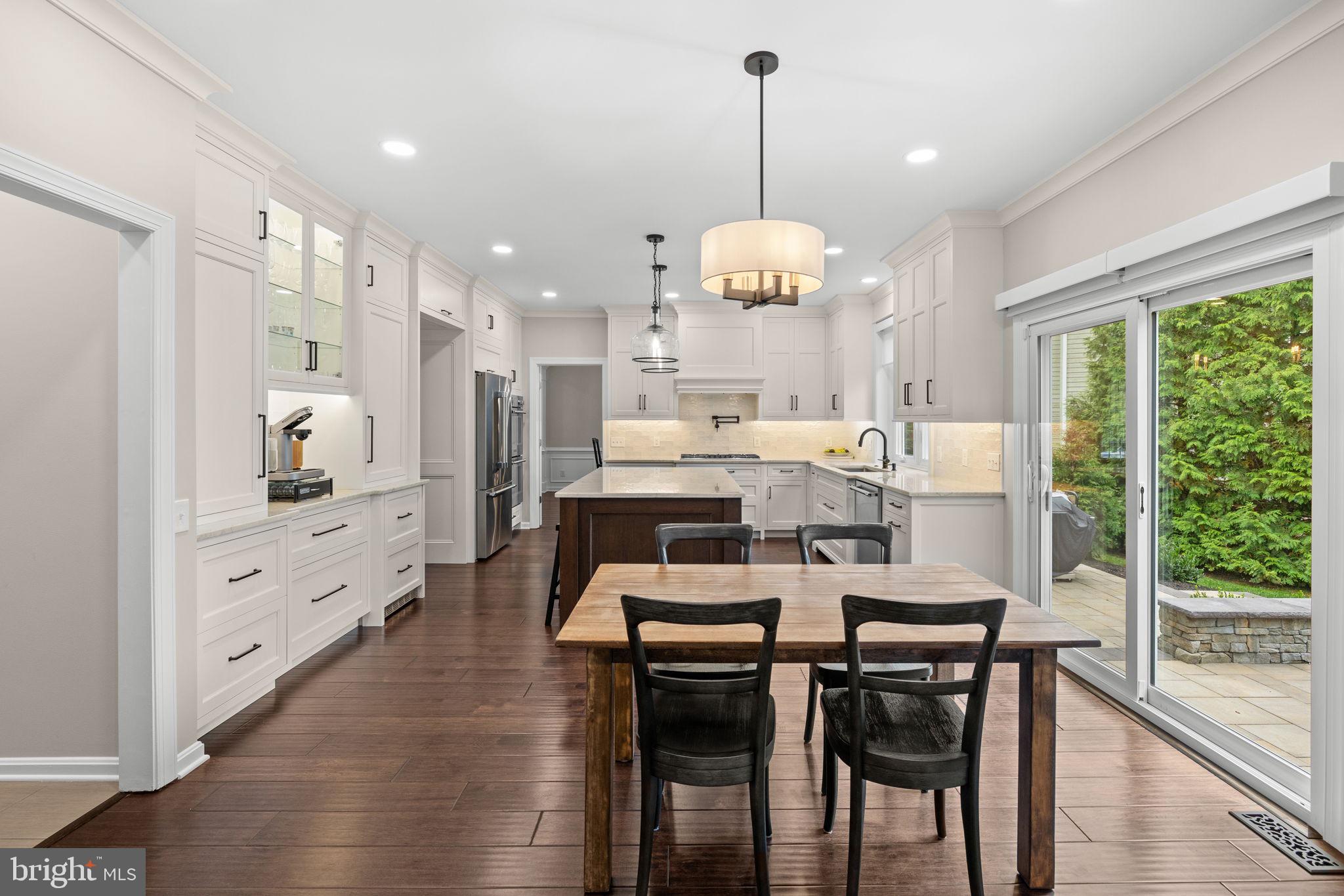 LAKESIDE AT WASHX - Residential