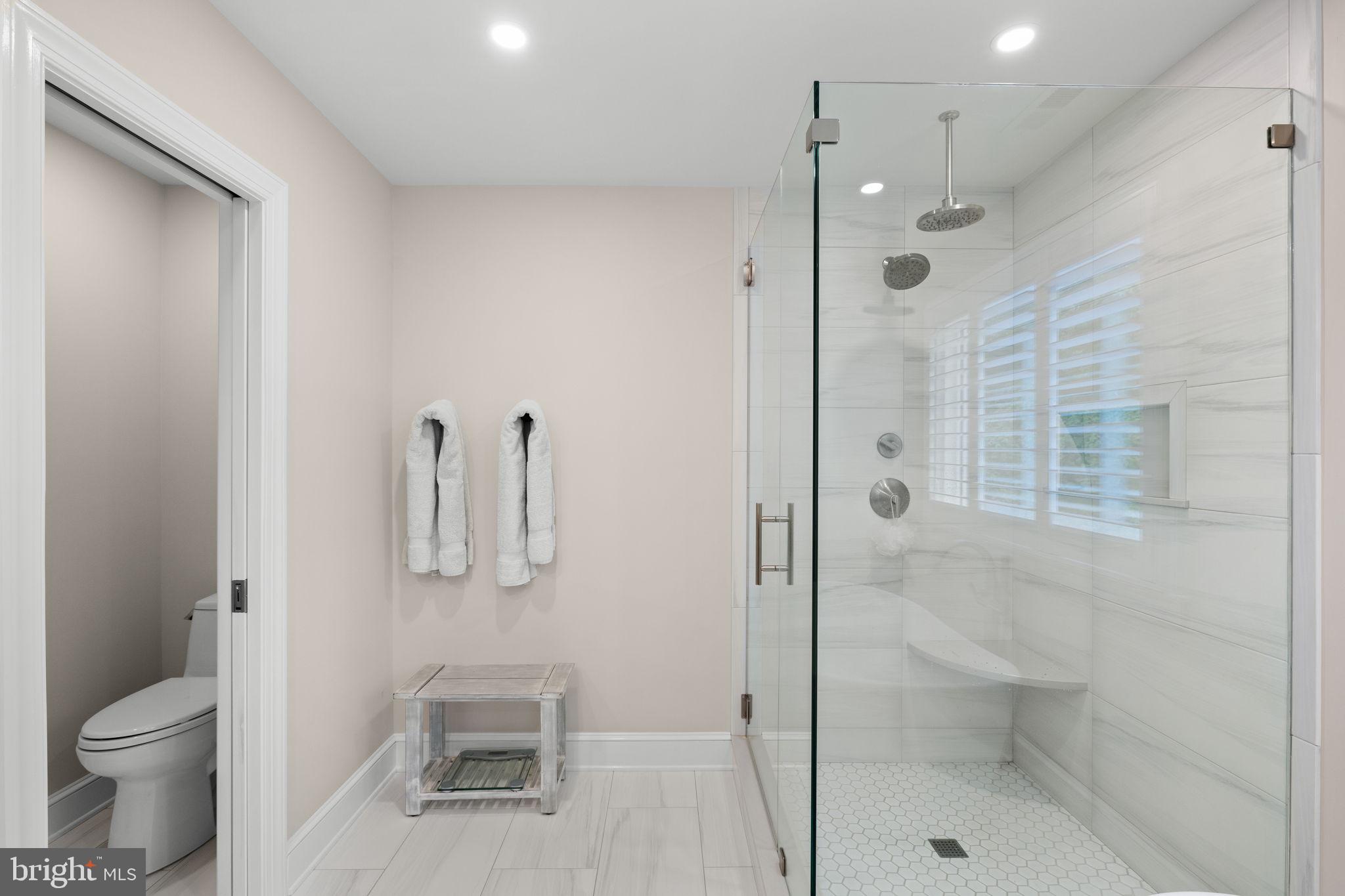 LAKESIDE AT WASHX - Residential