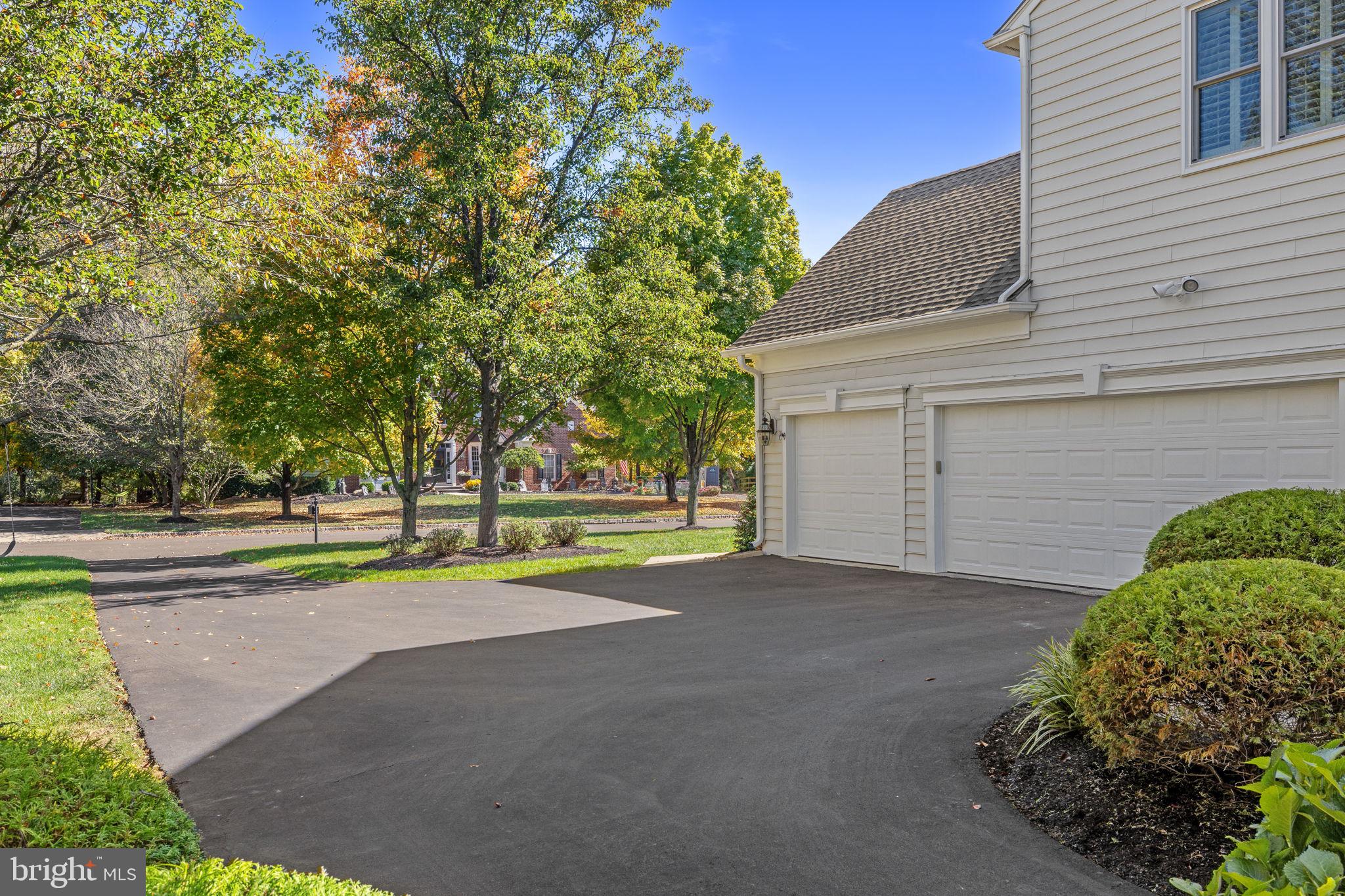 LAKESIDE AT WASHX - Residential