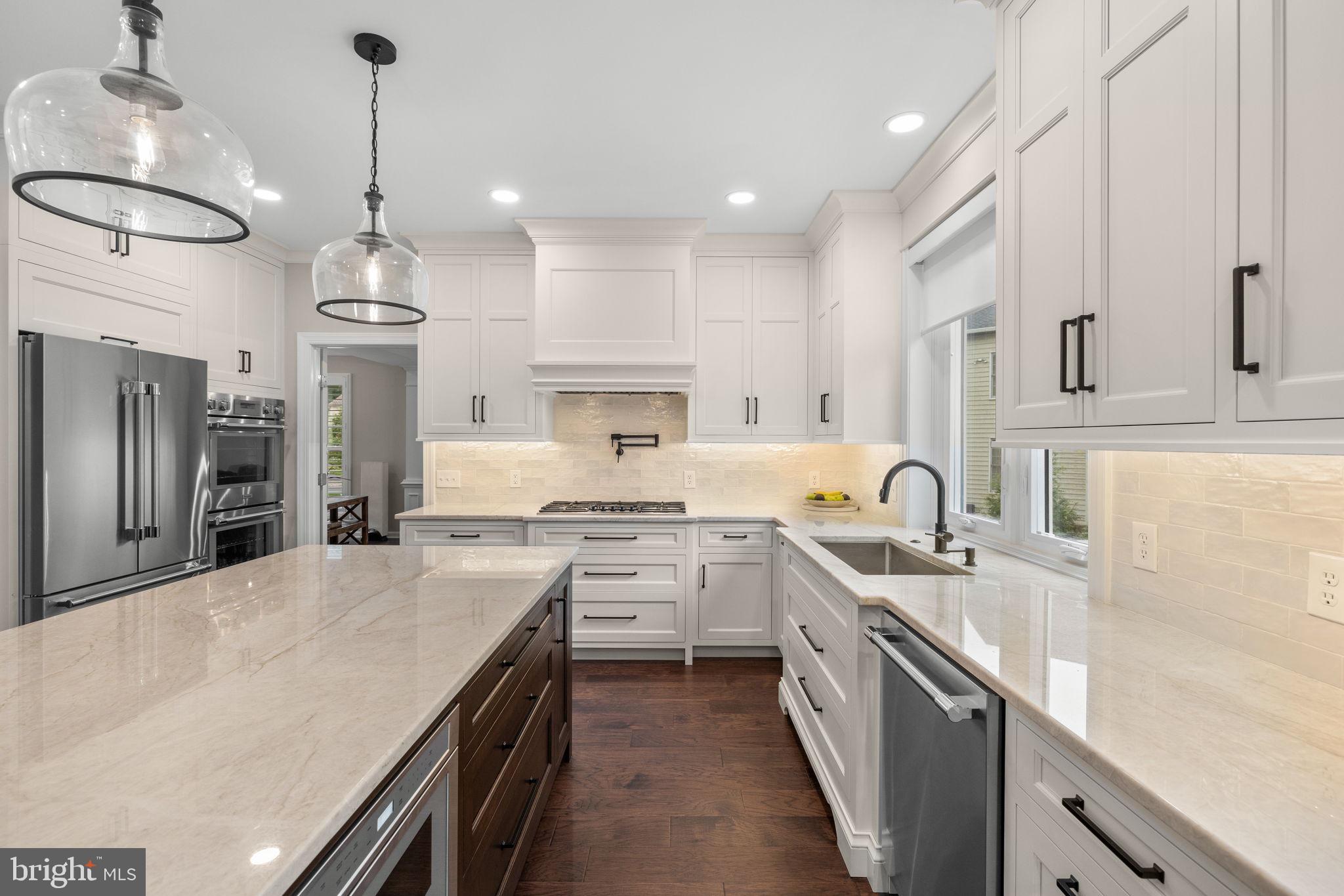 LAKESIDE AT WASHX - Residential