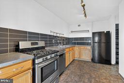 PARKSIDE PLAZA CODM - Residential