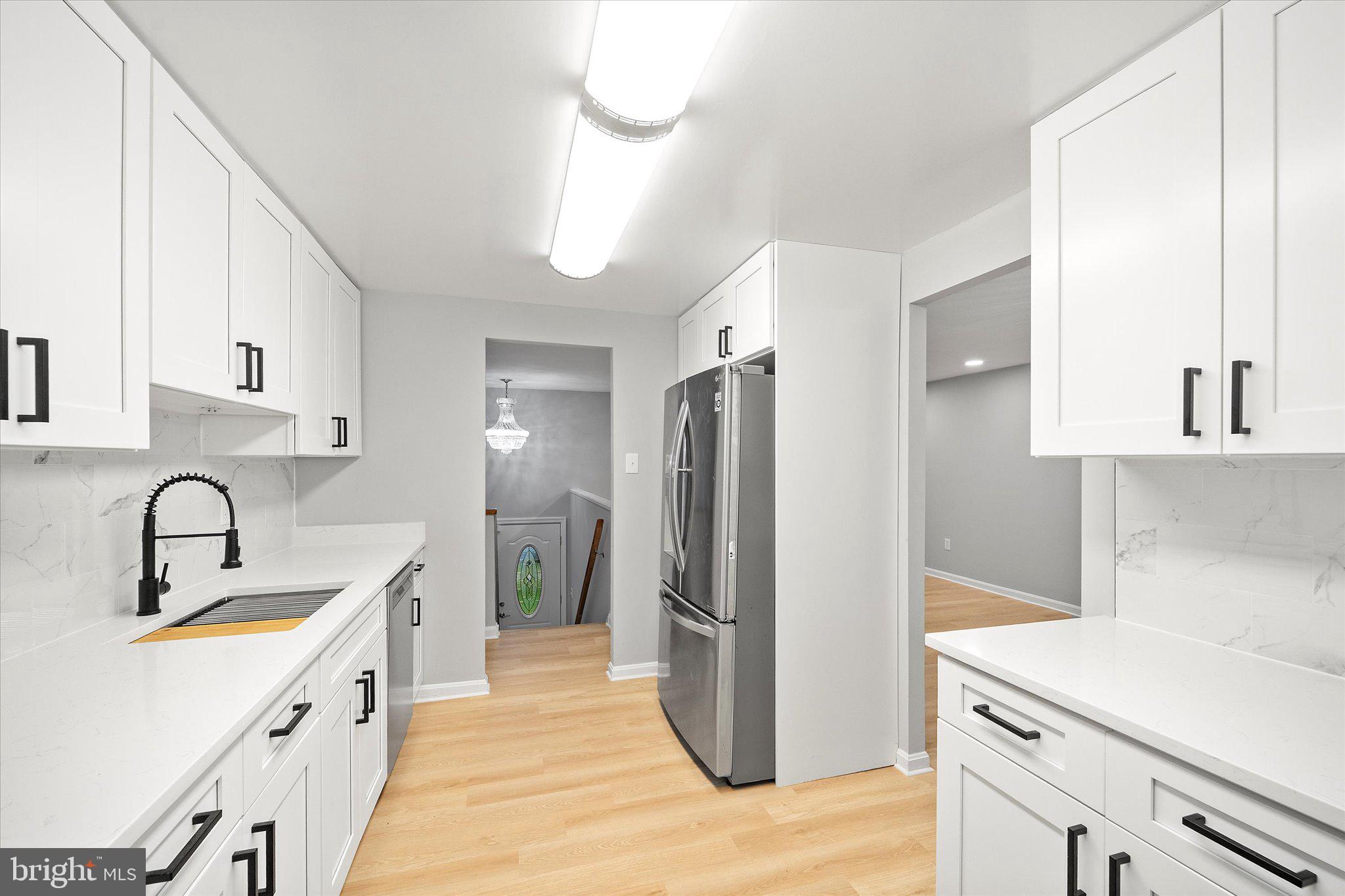 FOX MILL ESTATES - Residential