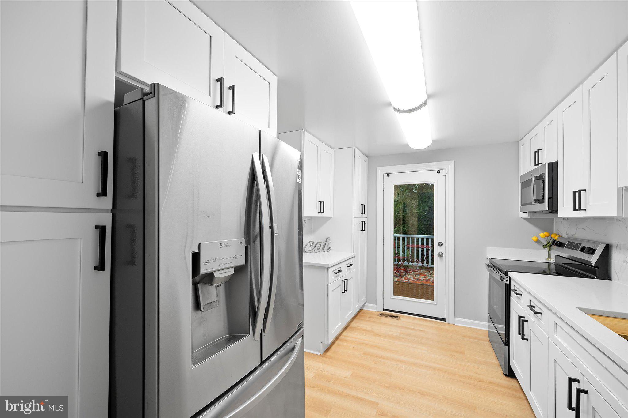 FOX MILL ESTATES - Residential