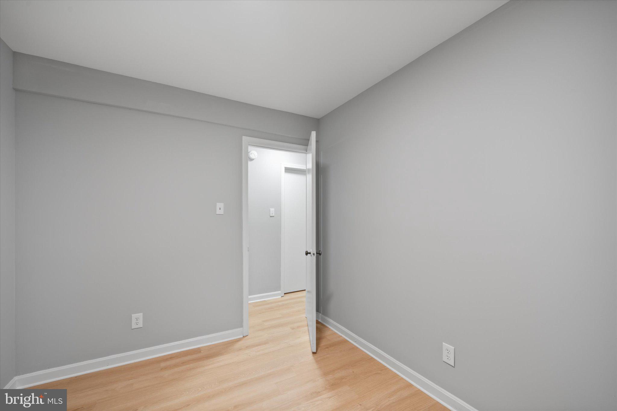 FOX MILL ESTATES - Residential