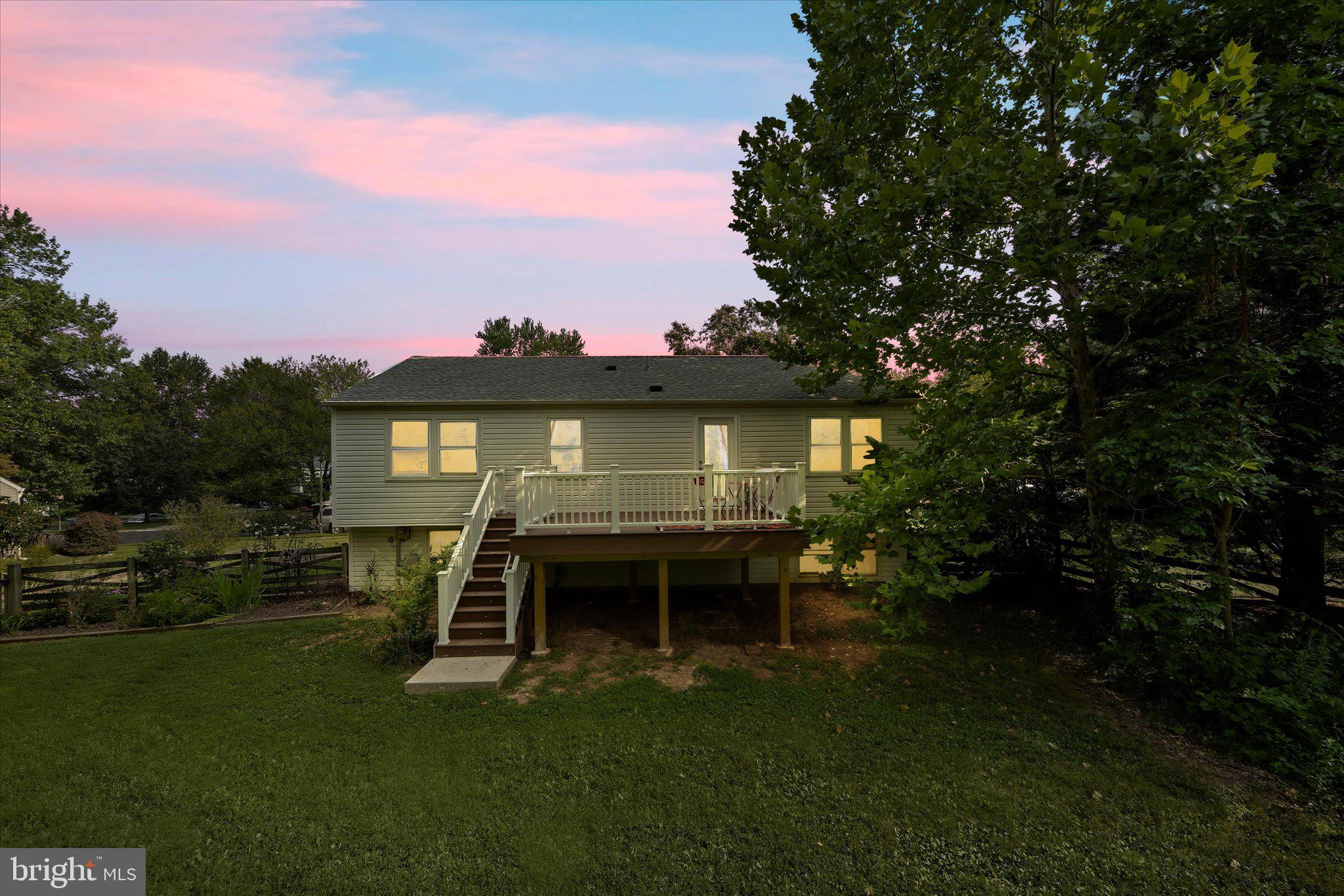 FOX MILL ESTATES - Residential