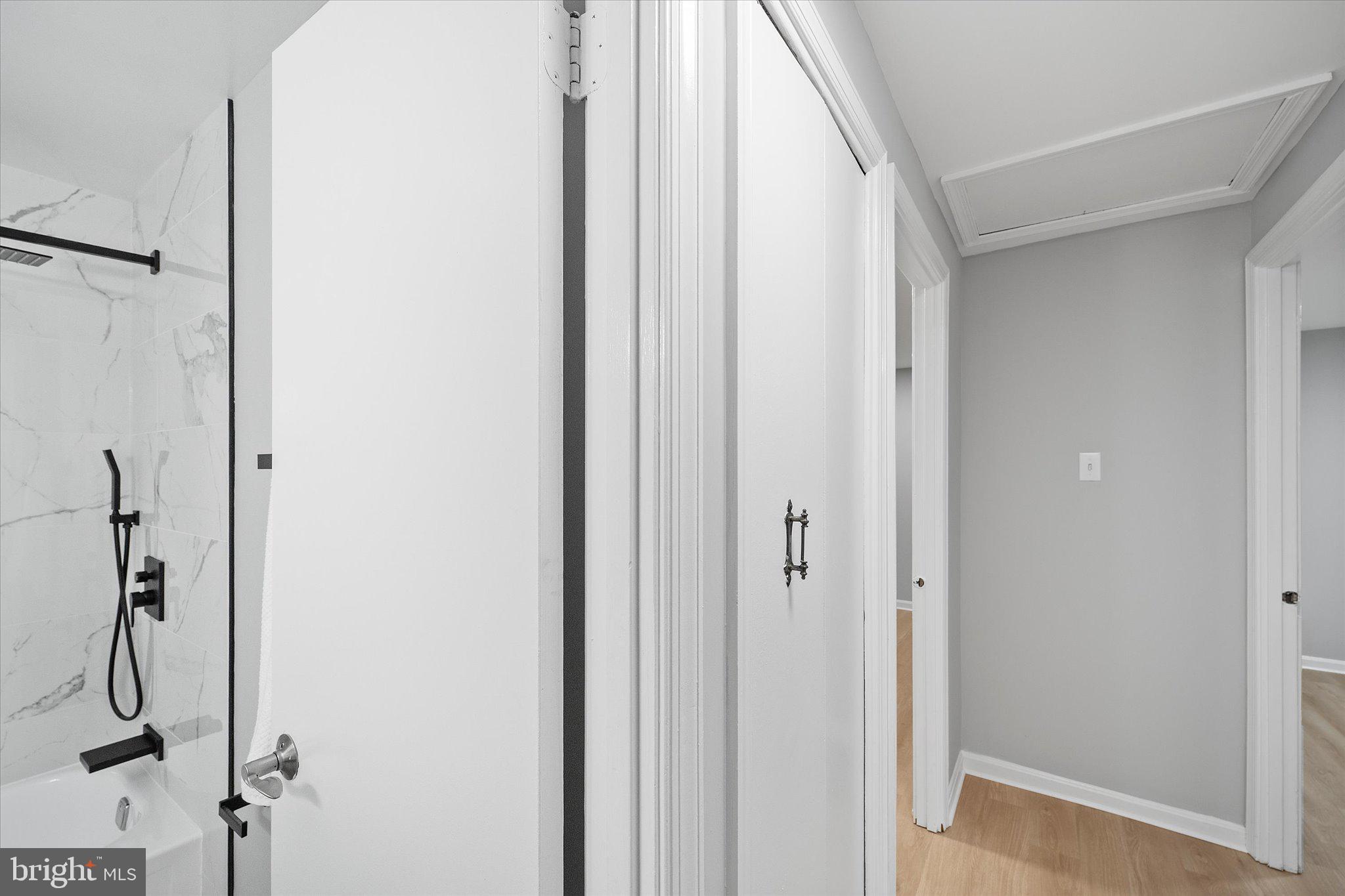 FOX MILL ESTATES - Residential