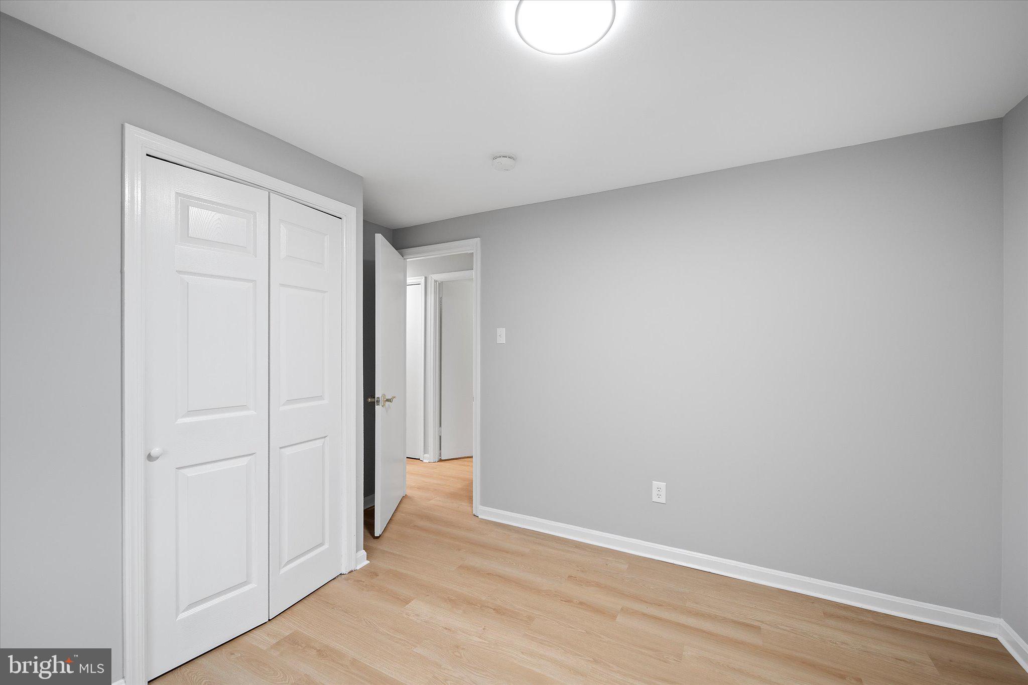 FOX MILL ESTATES - Residential