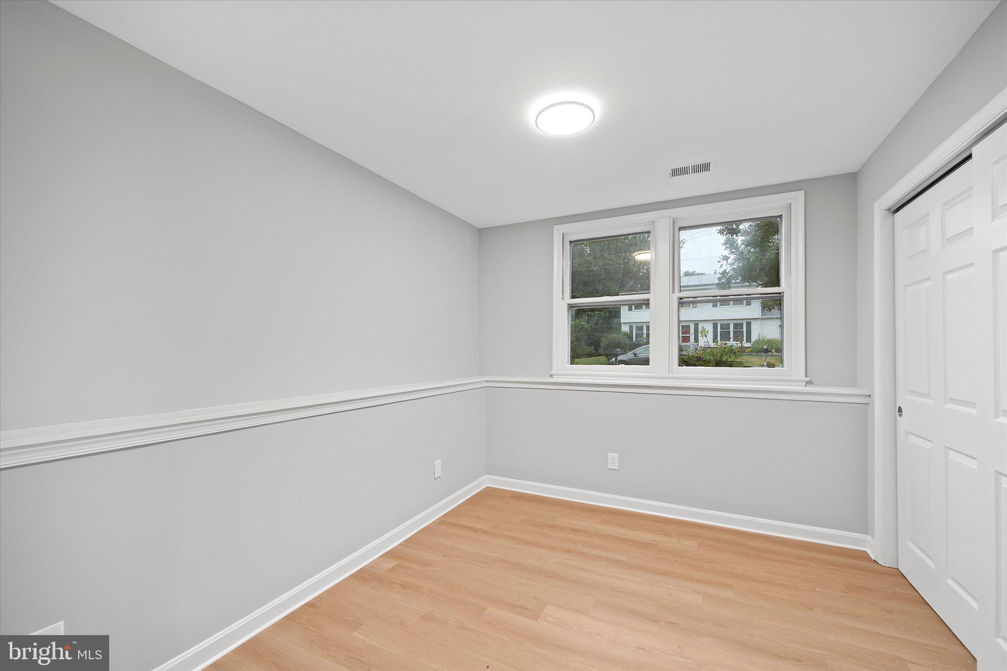 FOX MILL ESTATES - Residential