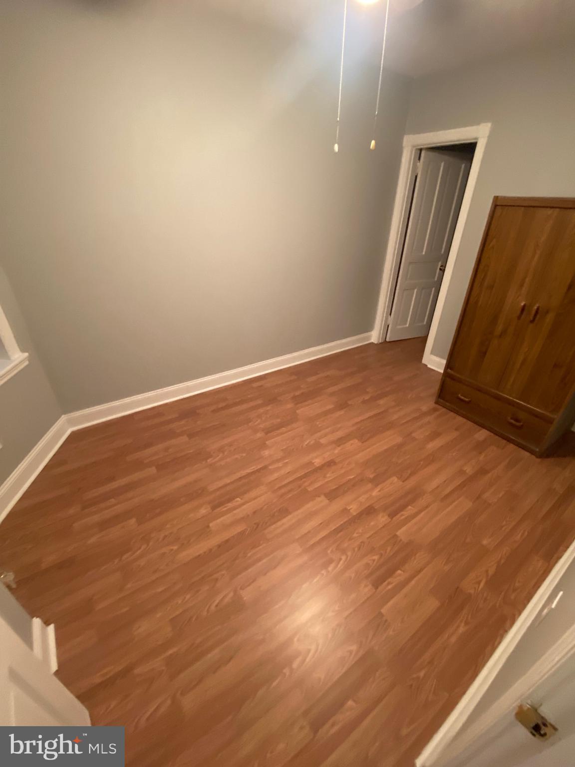 PORT RICHMOND - Residential Lease